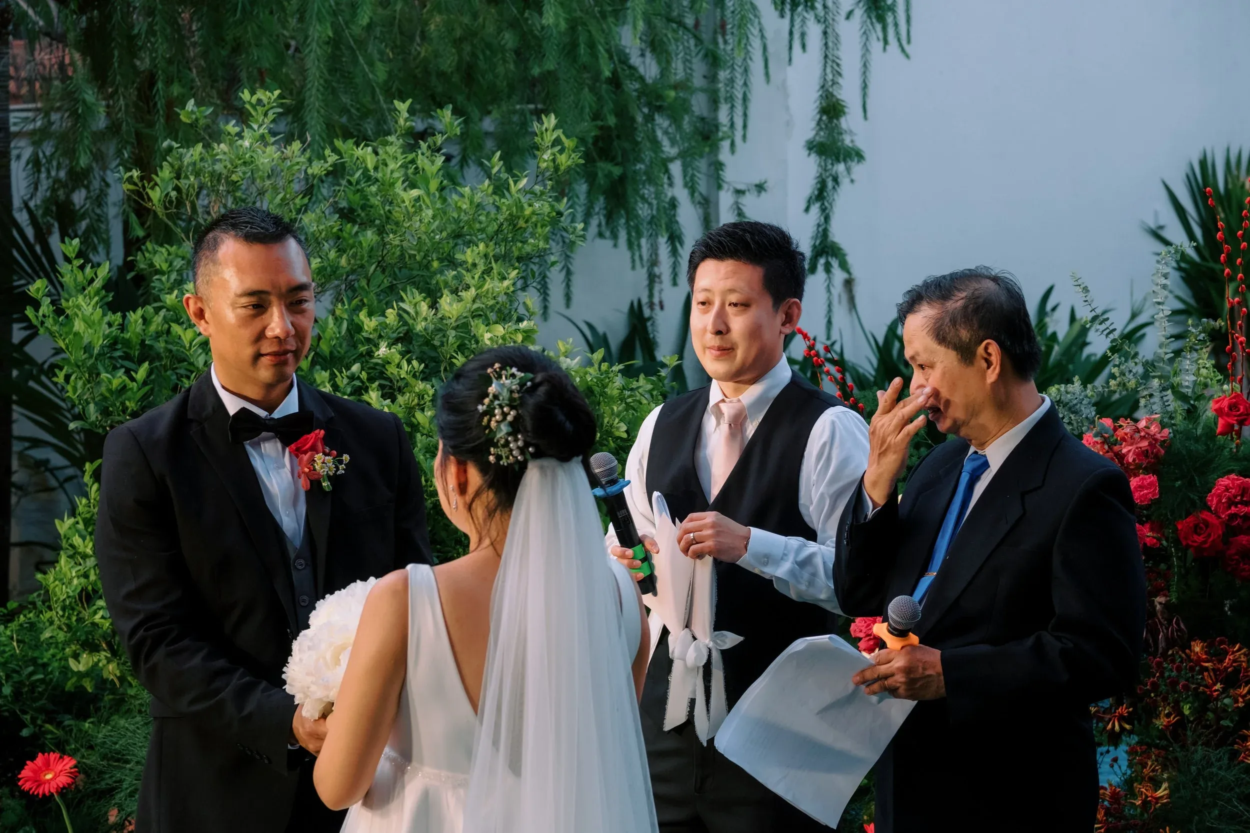 Anh Đoàn & Charles, Vow Renewal Ceremony in Sài Gòn — Pham Si Luan Photography (37)