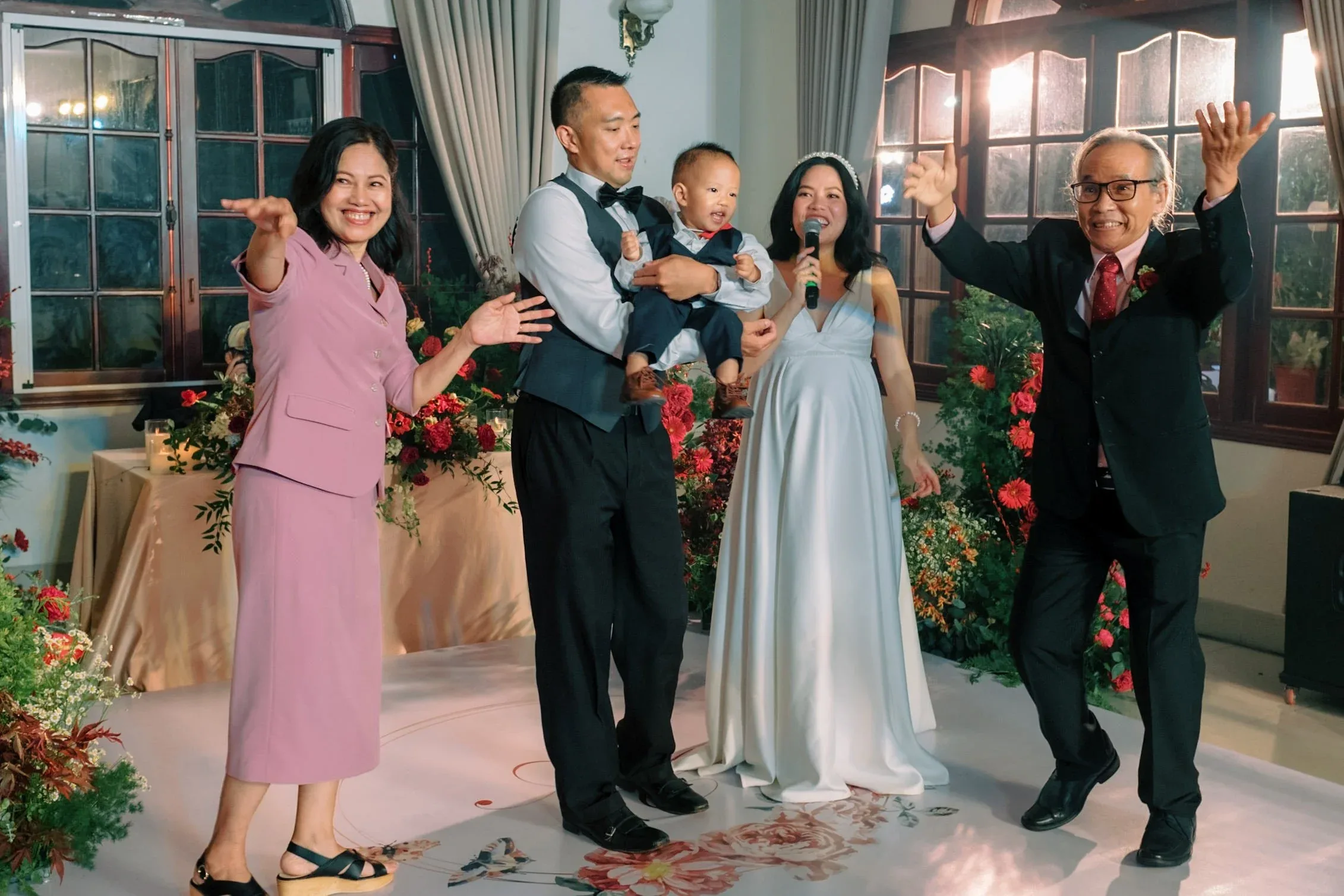 Anh Đoàn & Charles, Vow Renewal Ceremony in Sài Gòn — Pham Si Luan Photography (54)