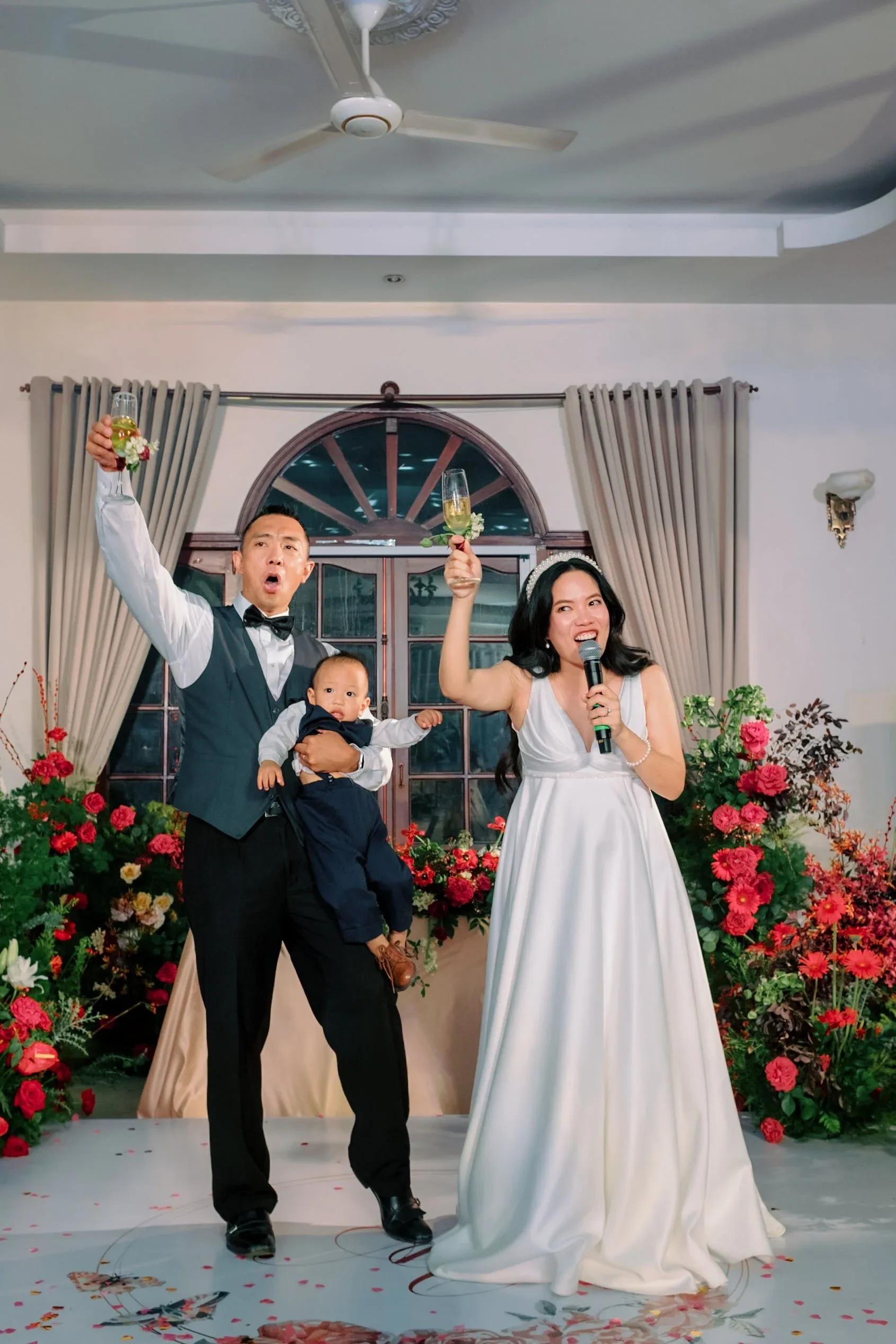 Anh Đoàn & Charles, Vow Renewal Ceremony in Sài Gòn — Pham Si Luan Photography (57)
