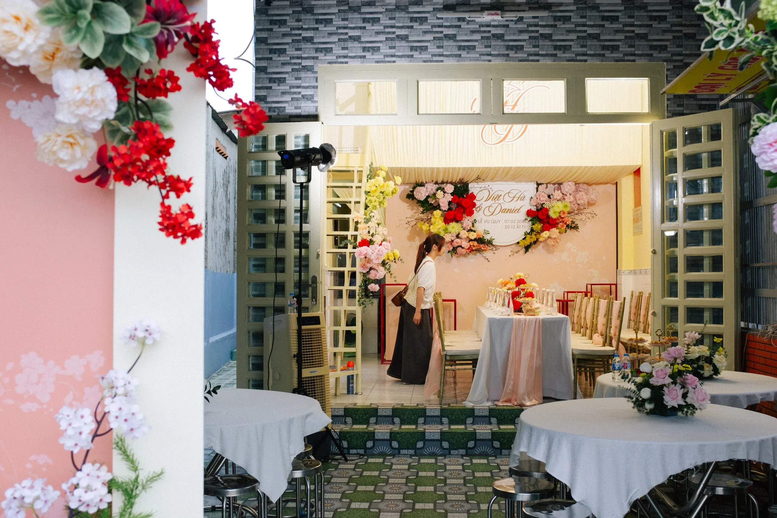Hà & Daniel, Intimate British-Vietnamese Wedding at LA Garden & Private Home — Pham Si Luan Photography (24)