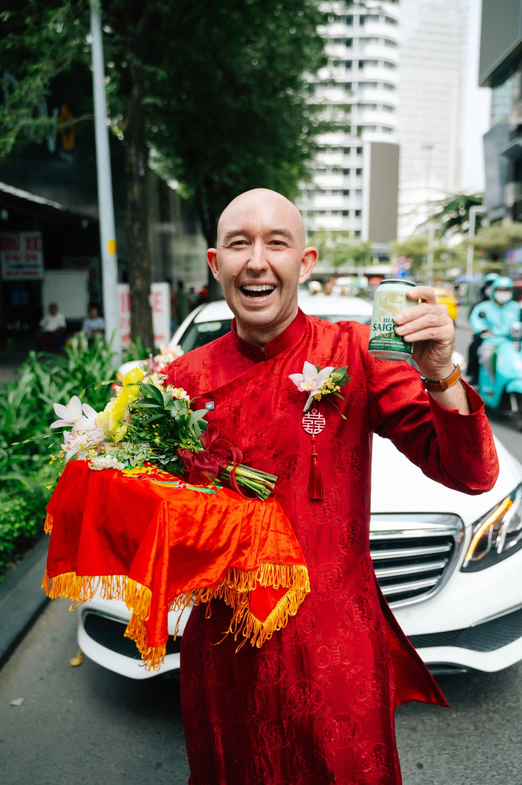 Hà & Daniel, Intimate British-Vietnamese Wedding at LA Garden & Private Home — Pham Si Luan Photography (35)