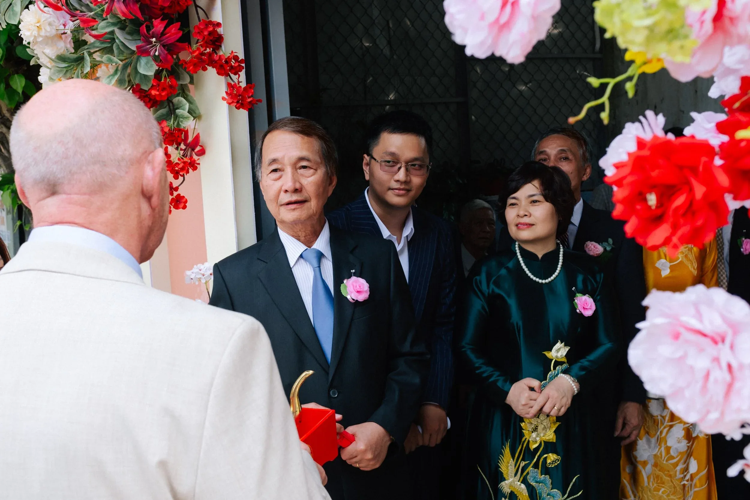 Hà & Daniel, Intimate British-Vietnamese Wedding at LA Garden & Private Home — Pham Si Luan Photography (59)