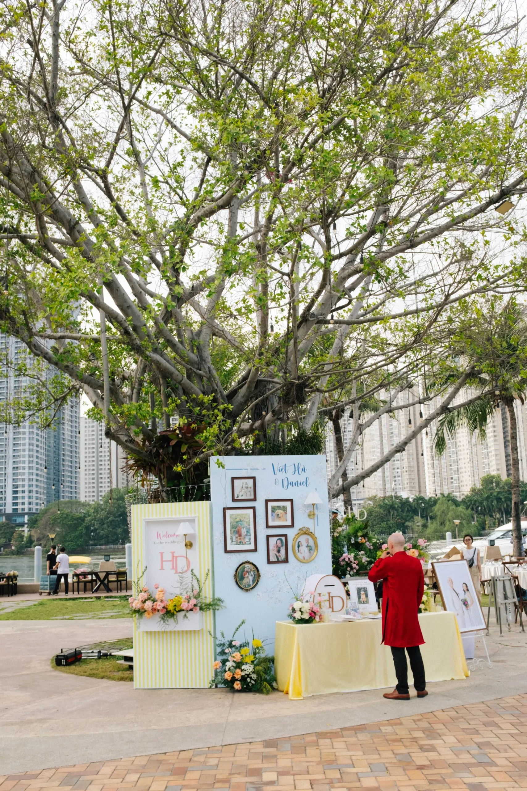 Hà & Daniel, Intimate British-Vietnamese Wedding at LA Garden & Private Home — Pham Si Luan Photography (112)
