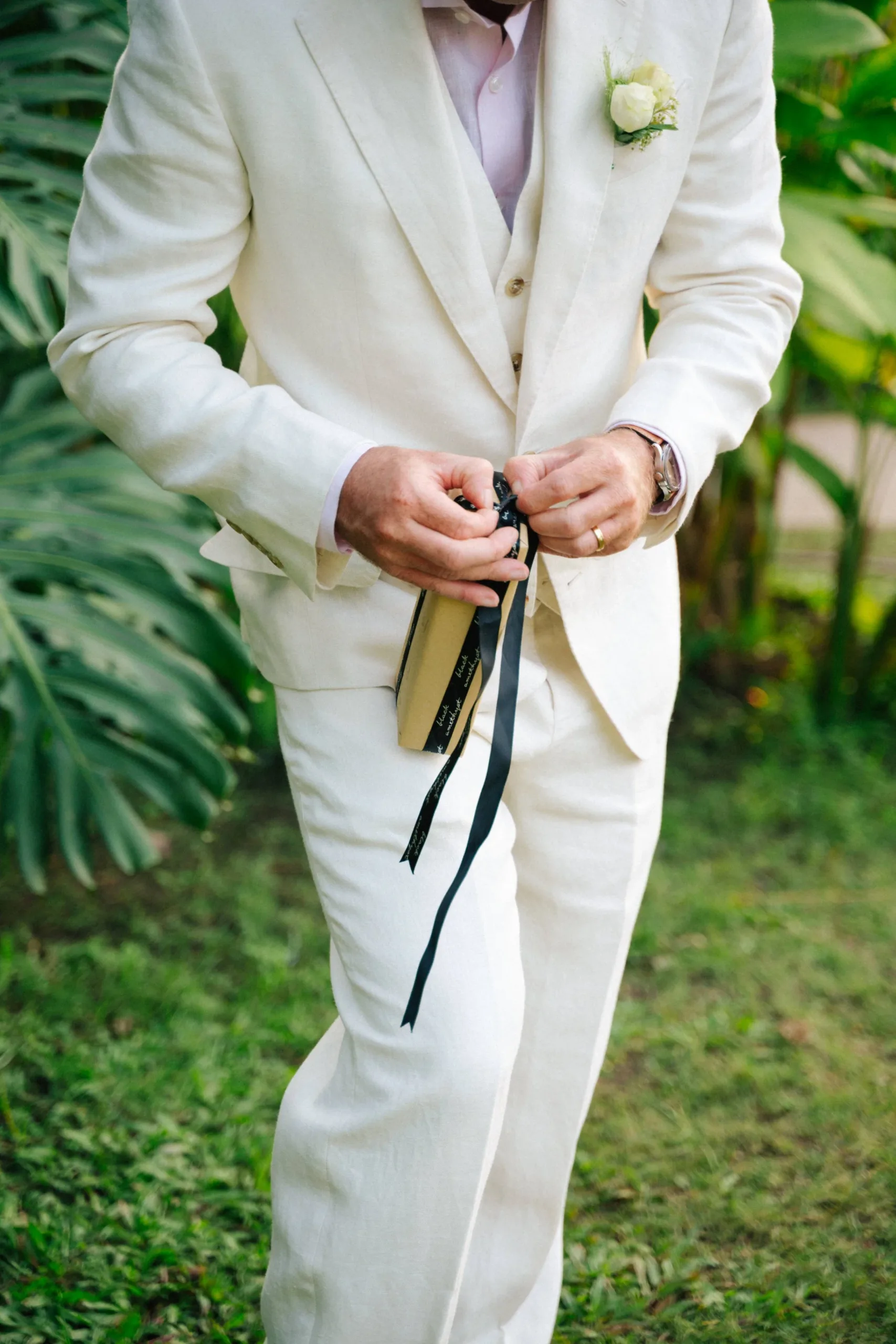 Hà & Daniel, Intimate British-Vietnamese Wedding at LA Garden & Private Home — Pham Si Luan Photography (126)