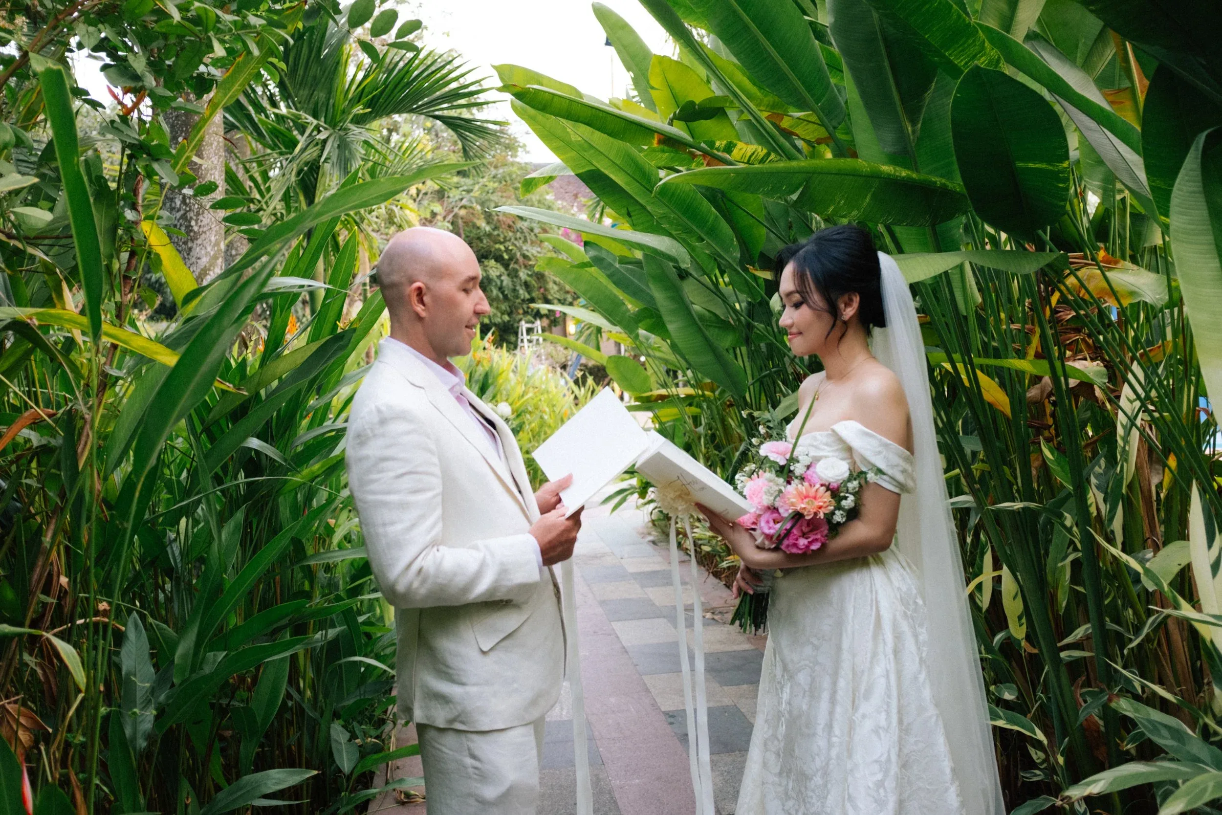 Hà & Daniel, Intimate British-Vietnamese Wedding at LA Garden & Private Home — Pham Si Luan Photography (143)