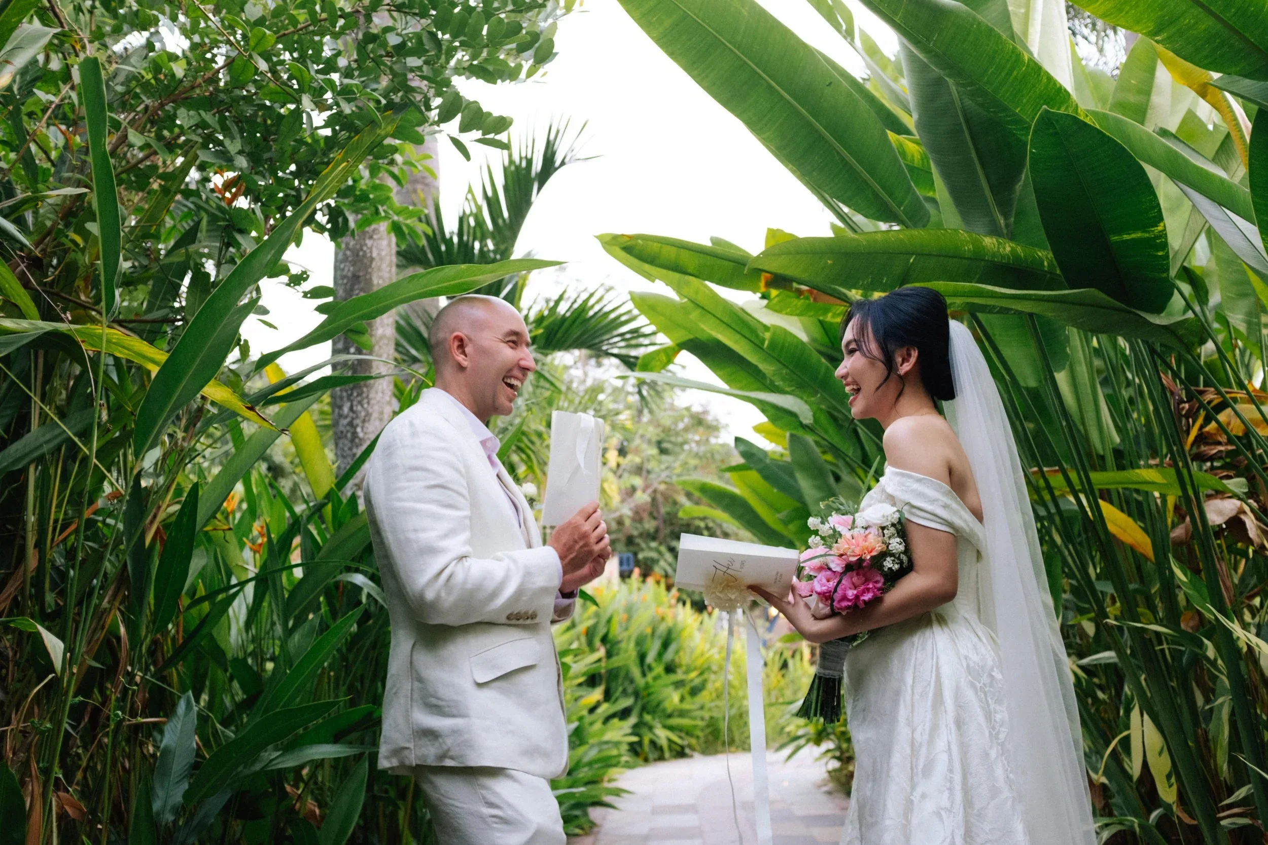 Hà & Daniel, Intimate British-Vietnamese Wedding at LA Garden & Private Home — Pham Si Luan Photography (147)