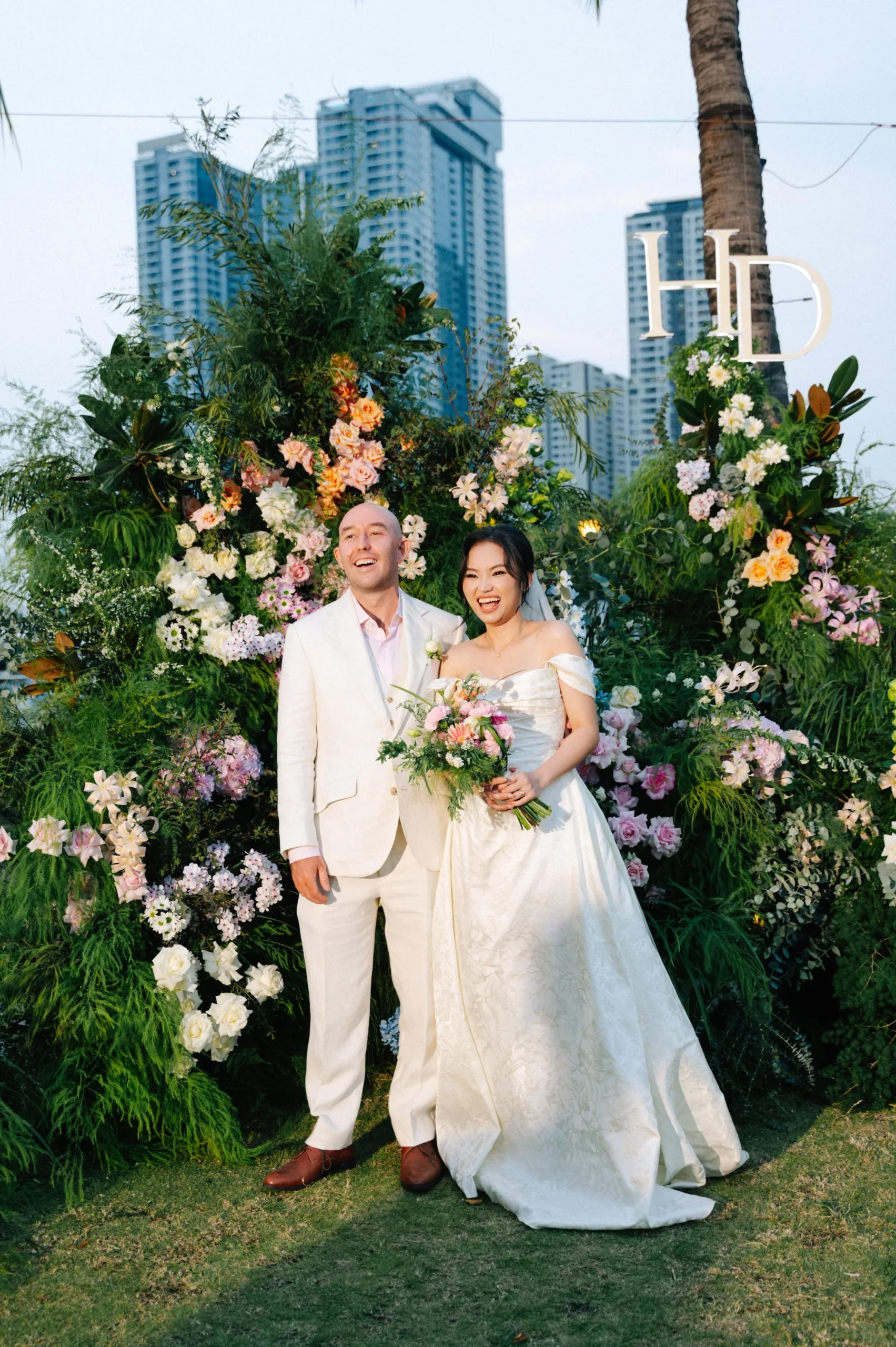Hà & Daniel, Intimate British-Vietnamese Wedding at LA Garden & Private Home — Pham Si Luan Photography (151)