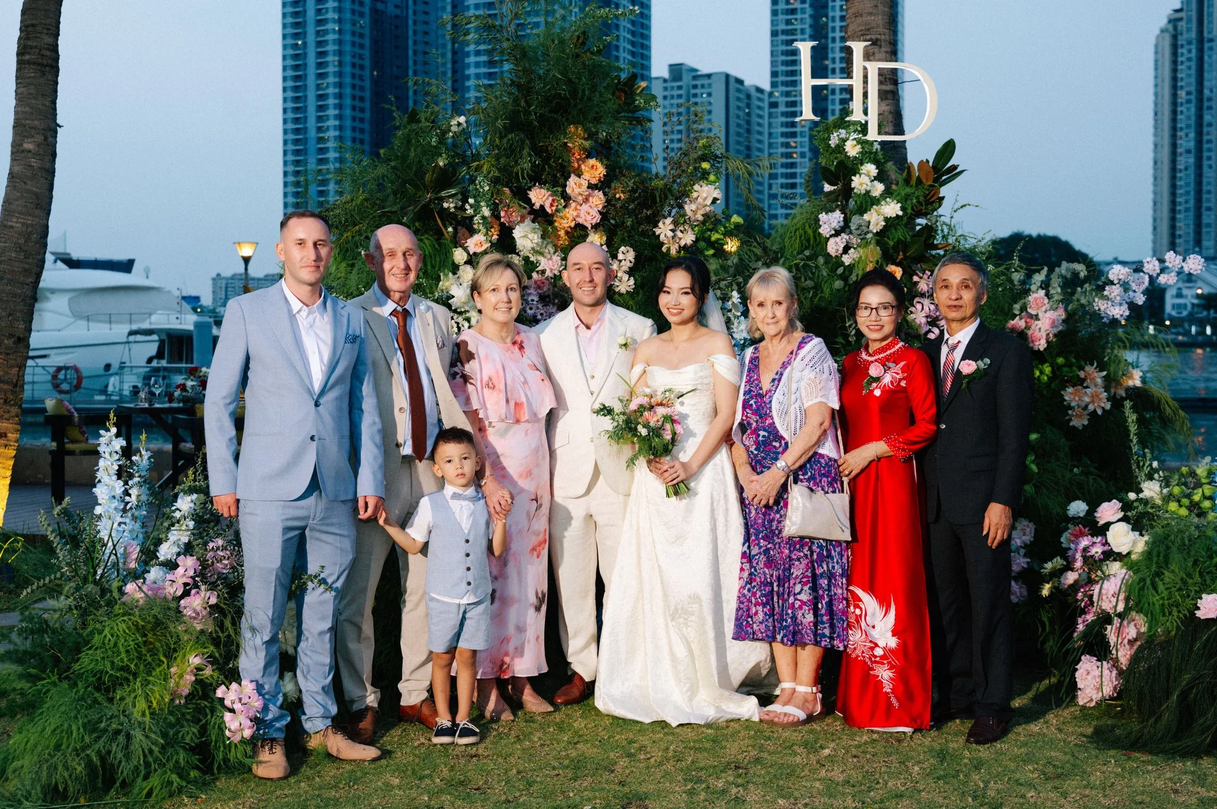 Hà & Daniel, Intimate British-Vietnamese Wedding at LA Garden & Private Home — Pham Si Luan Photography (153)