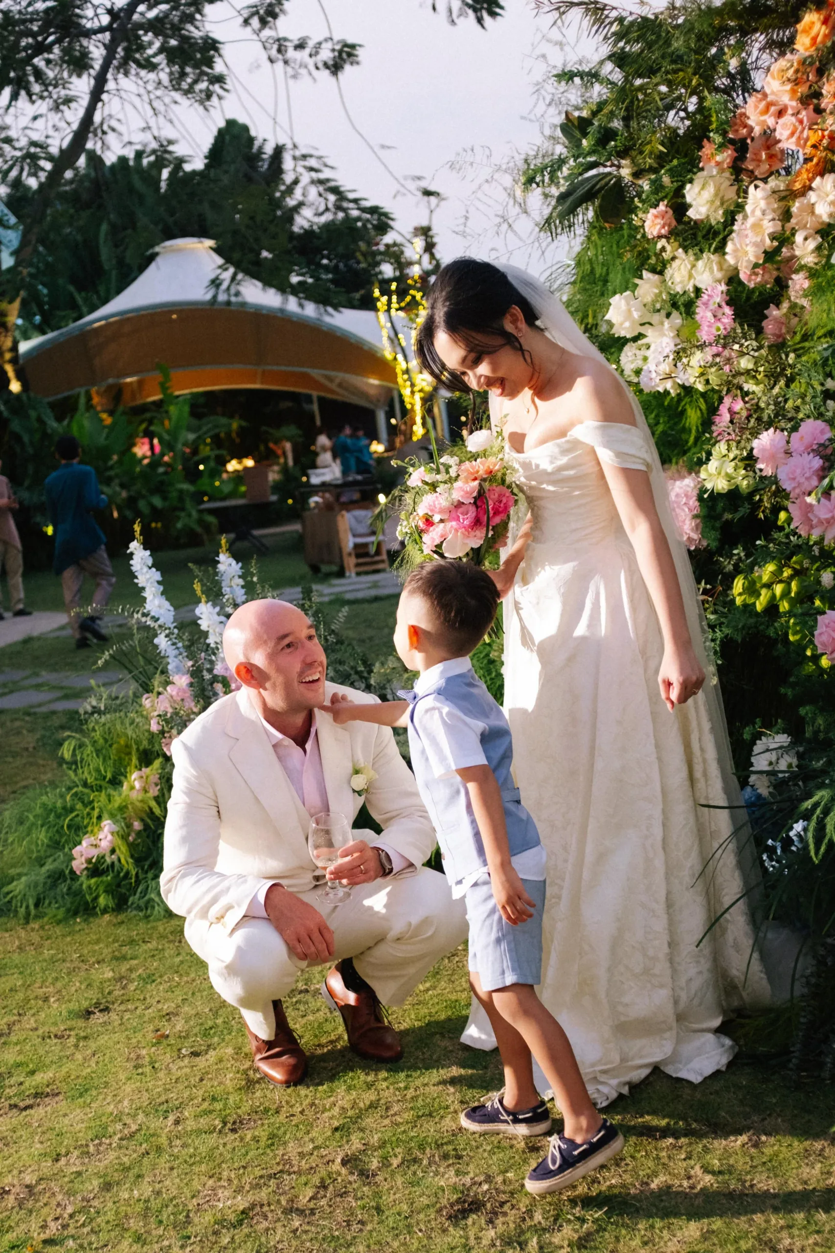 Hà & Daniel, Intimate British-Vietnamese Wedding at LA Garden & Private Home — Pham Si Luan Photography (156)