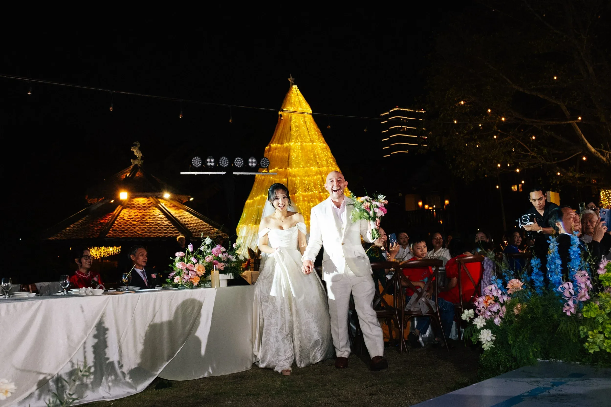 Hà & Daniel, Intimate British-Vietnamese Wedding at LA Garden & Private Home — Pham Si Luan Photography (168)