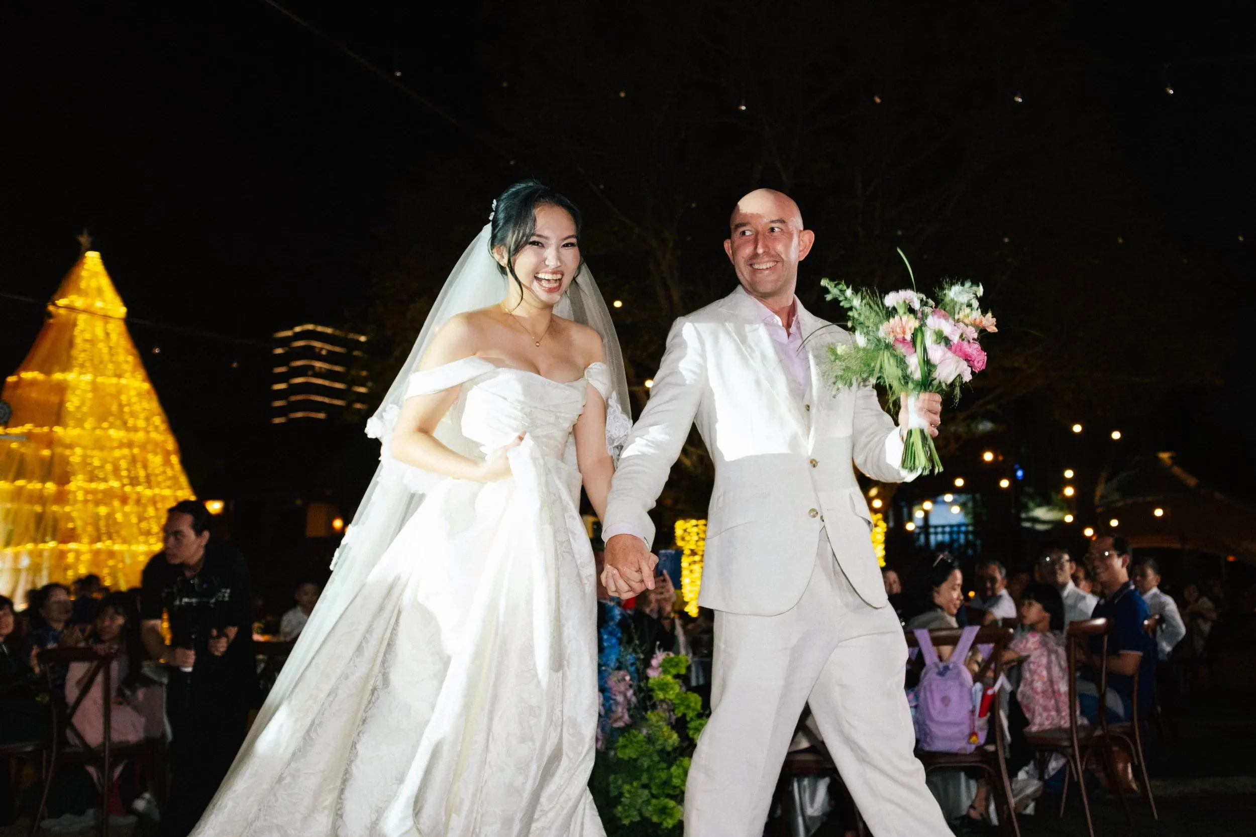 Hà & Daniel, Intimate British-Vietnamese Wedding at LA Garden & Private Home — Pham Si Luan Photography (169)