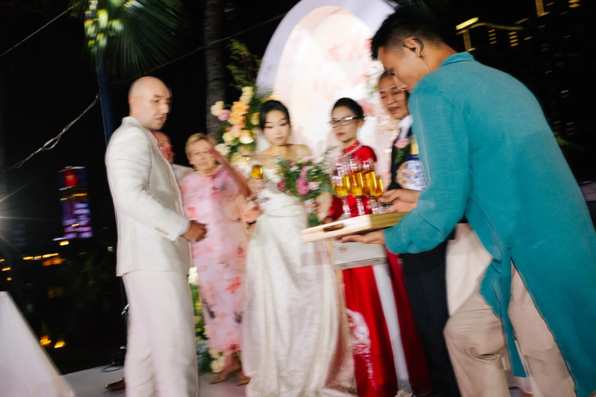 Hà & Daniel, Intimate British-Vietnamese Wedding at LA Garden & Private Home — Pham Si Luan Photography (181)