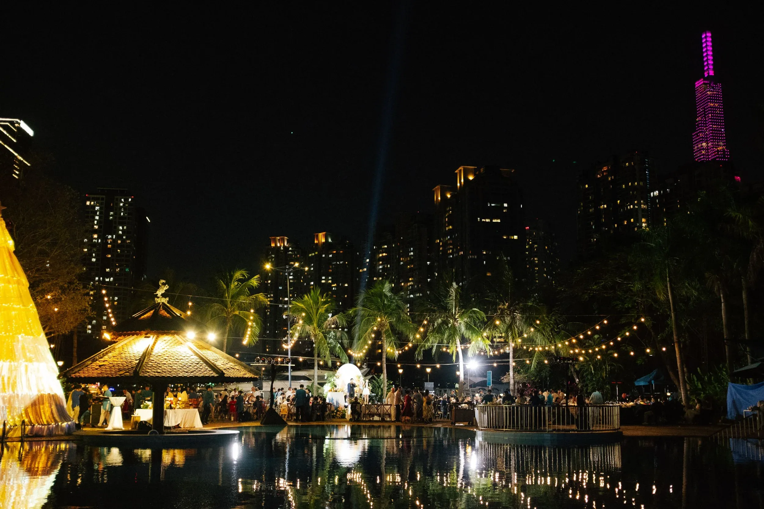 Hà & Daniel, Intimate British-Vietnamese Wedding at LA Garden & Private Home — Pham Si Luan Photography (188)