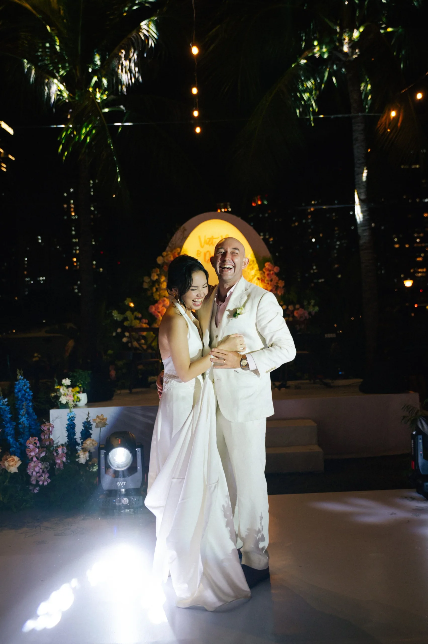 Hà & Daniel, Intimate British-Vietnamese Wedding at LA Garden & Private Home — Pham Si Luan Photography (212)