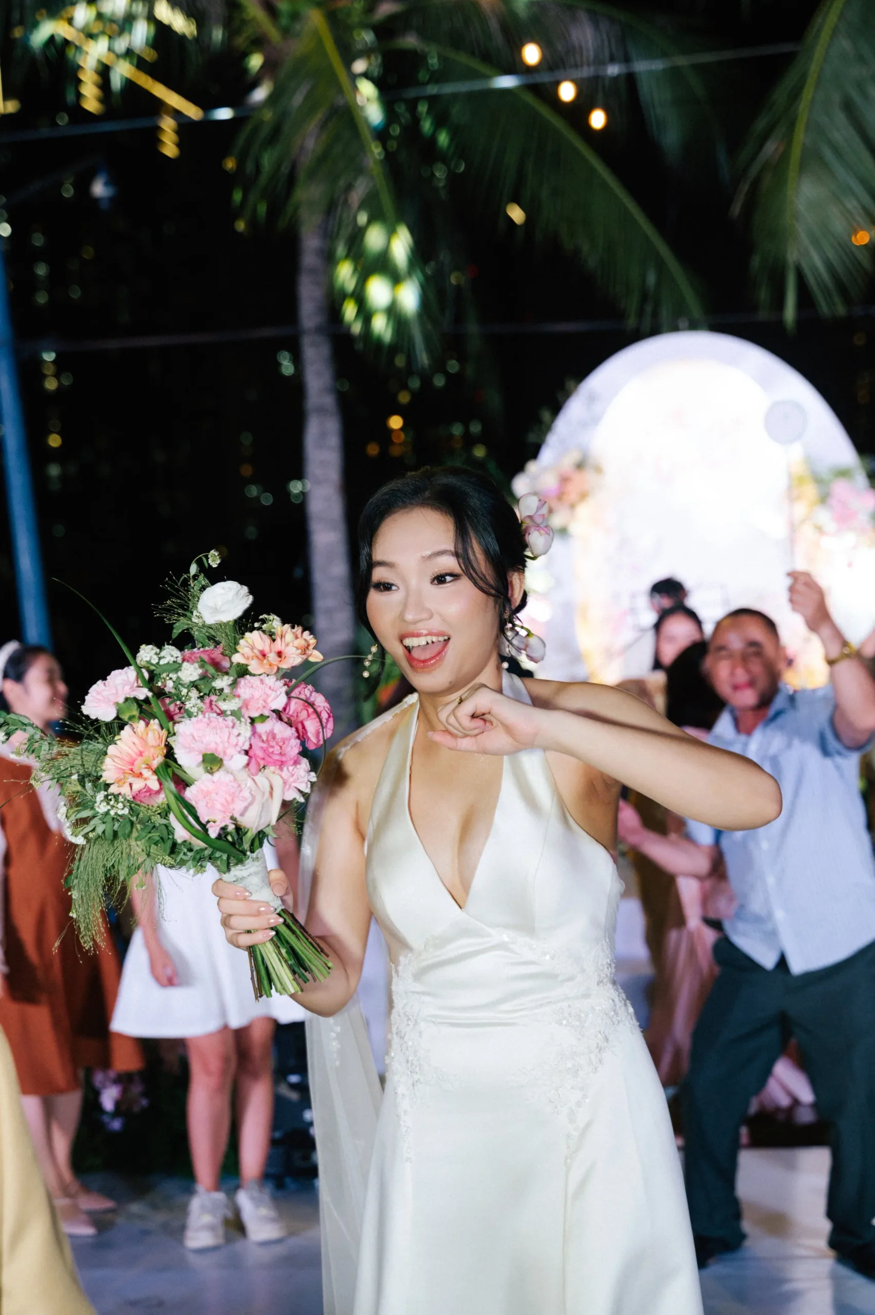 Hà & Daniel, Intimate British-Vietnamese Wedding at LA Garden & Private Home — Pham Si Luan Photography (234)