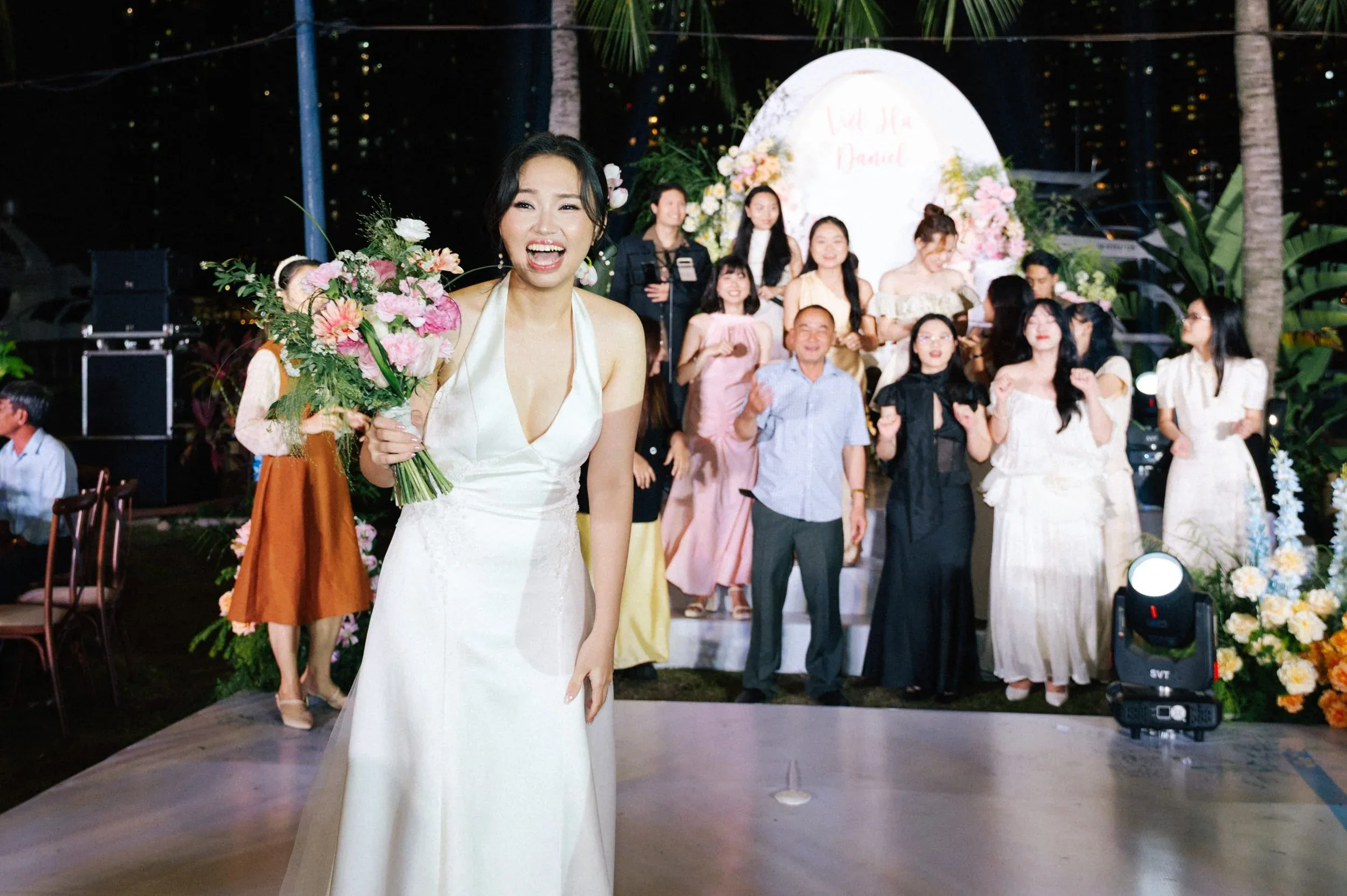 Hà & Daniel, Intimate British-Vietnamese Wedding at LA Garden & Private Home — Pham Si Luan Photography (236)