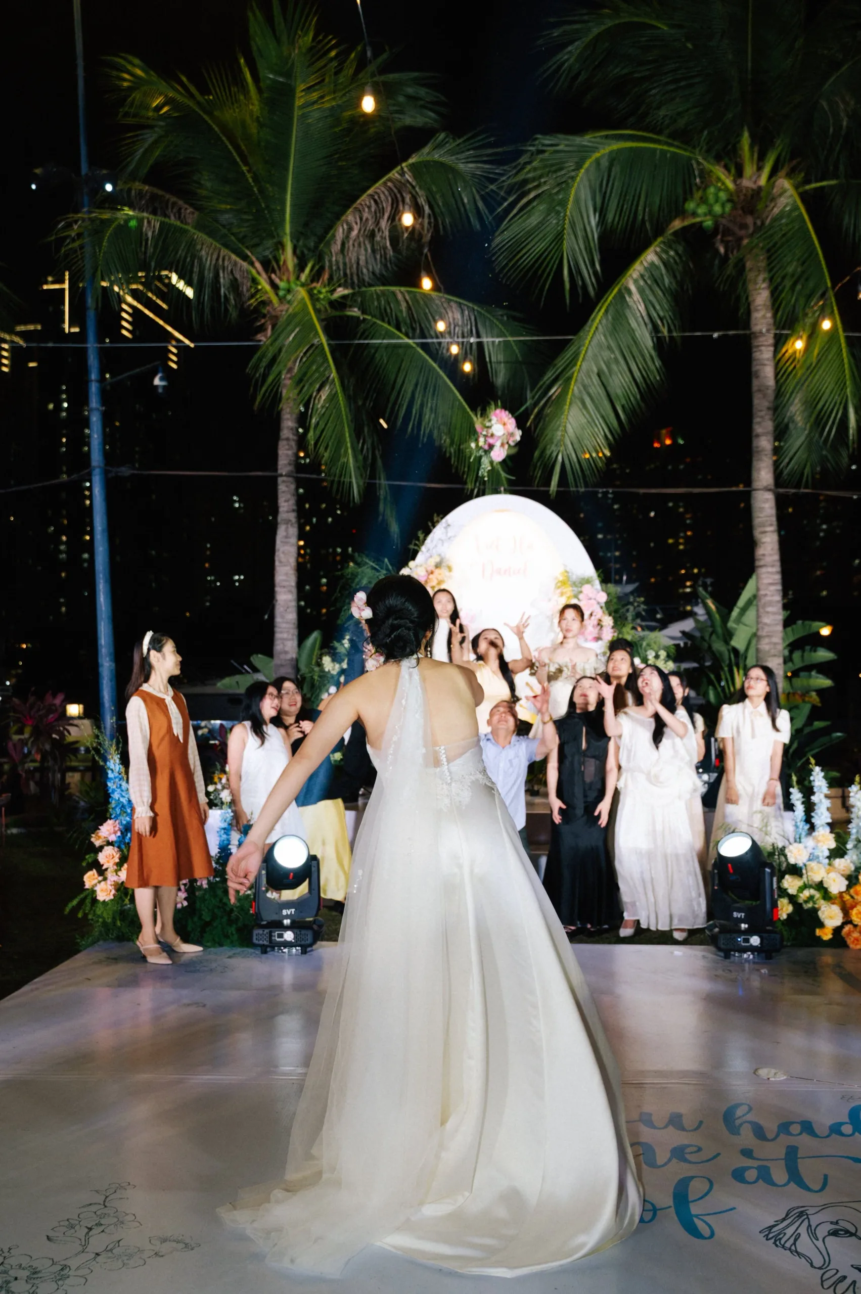 Hà & Daniel, Intimate British-Vietnamese Wedding at LA Garden & Private Home — Pham Si Luan Photography (237)