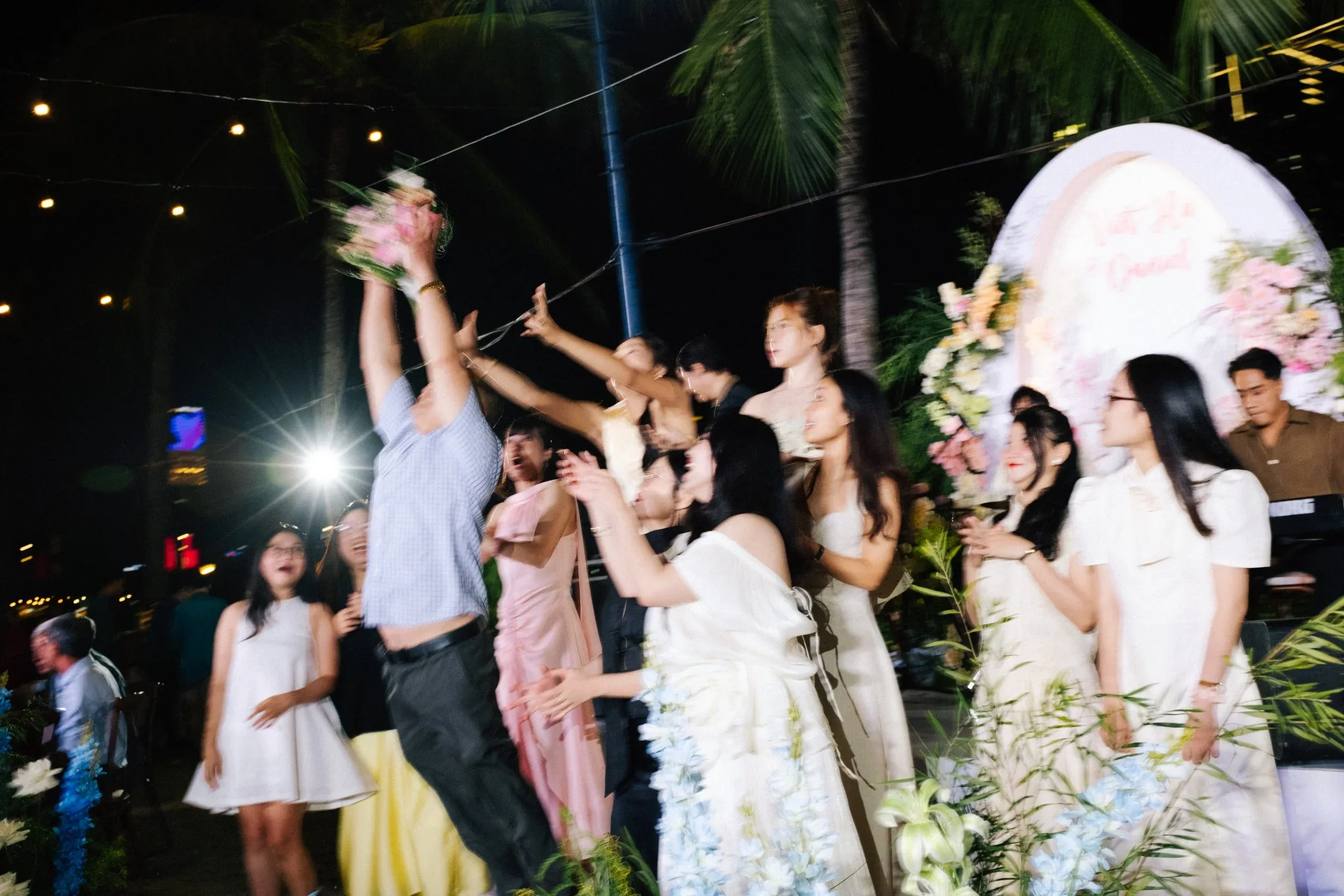 Hà & Daniel, Intimate British-Vietnamese Wedding at LA Garden & Private Home — Pham Si Luan Photography (238)