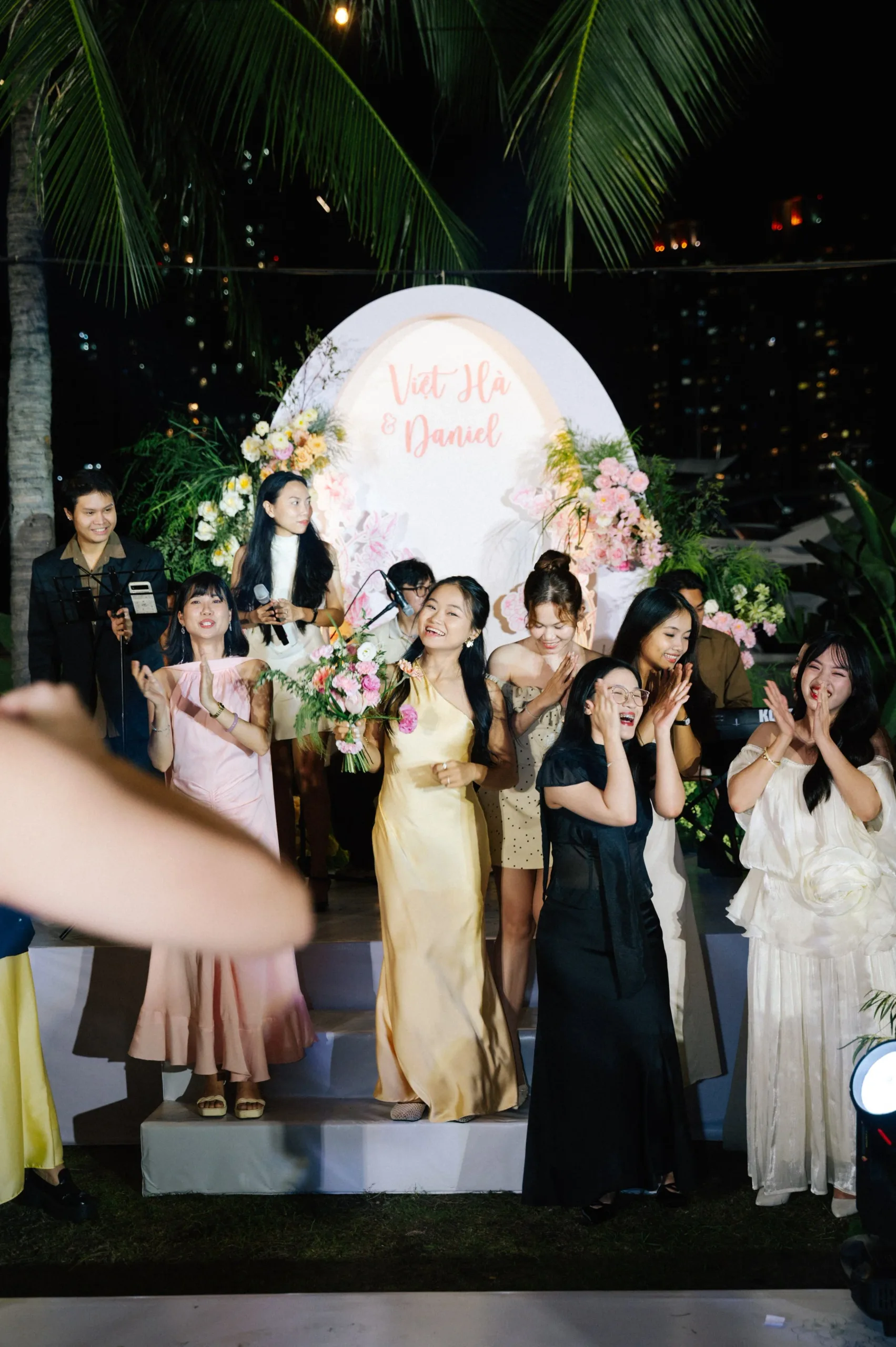 Hà & Daniel, Intimate British-Vietnamese Wedding at LA Garden & Private Home — Pham Si Luan Photography (240)