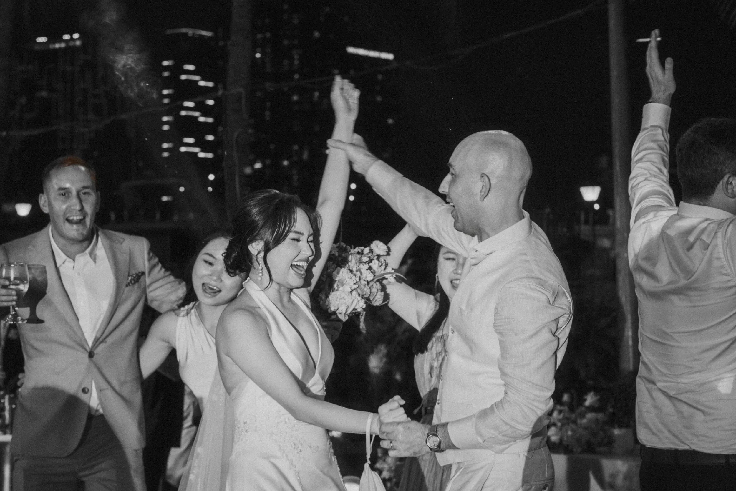 Hà & Daniel, Intimate British-Vietnamese Wedding at LA Garden & Private Home — Pham Si Luan Photography (244)