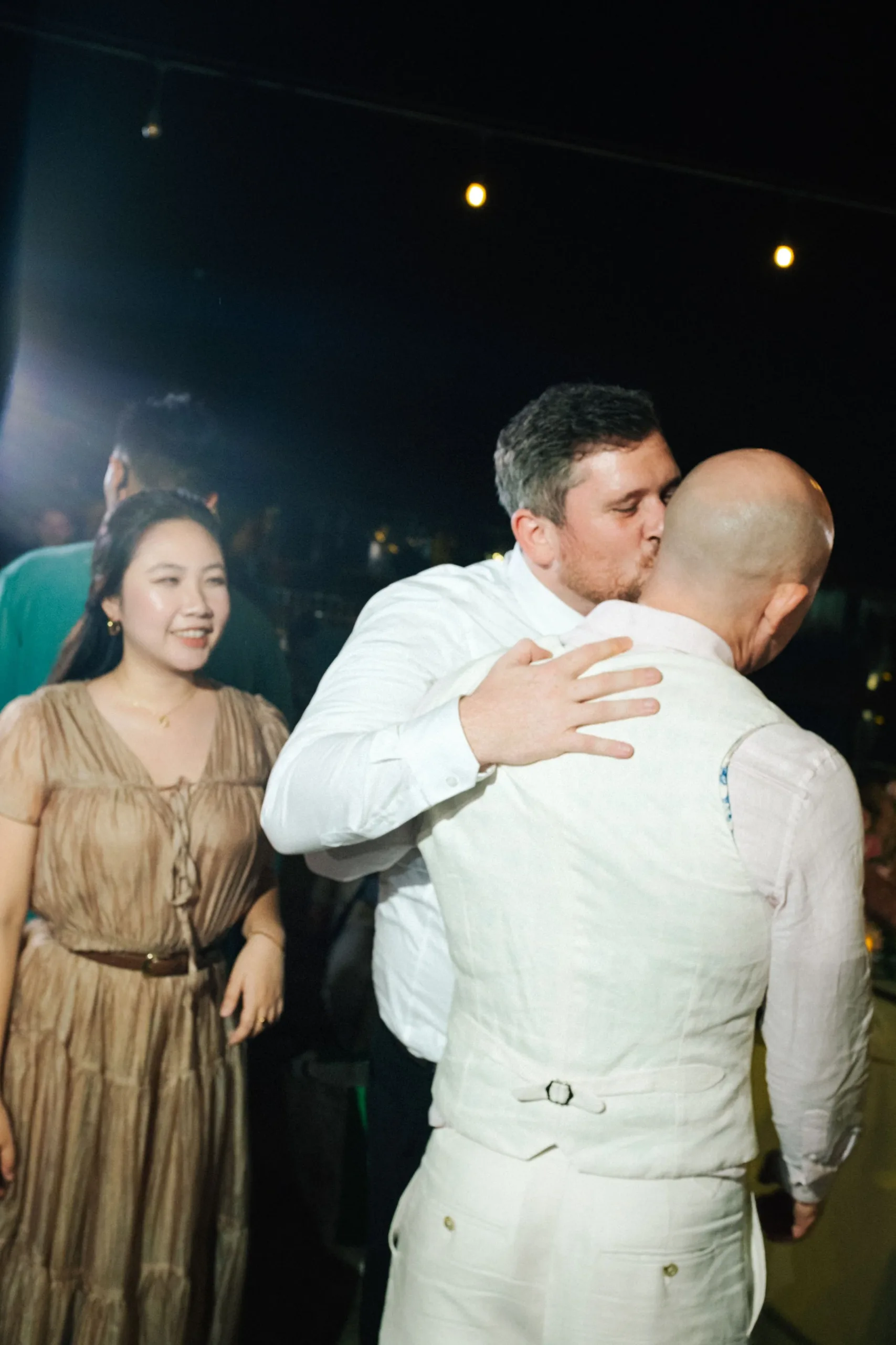 Hà & Daniel, Intimate British-Vietnamese Wedding at LA Garden & Private Home — Pham Si Luan Photography (246)