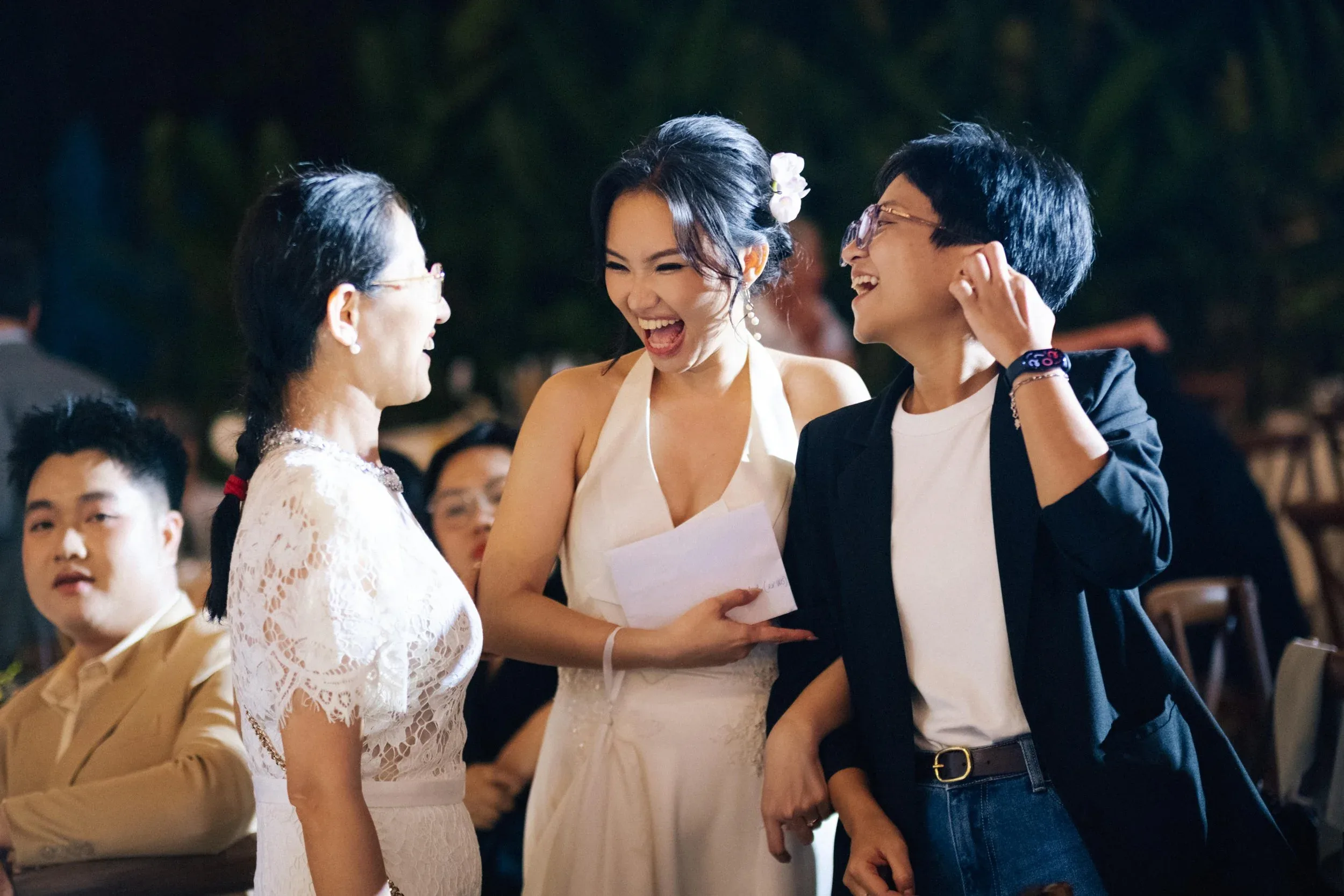 Hà & Daniel, Intimate British-Vietnamese Wedding at LA Garden & Private Home — Pham Si Luan Photography (247)