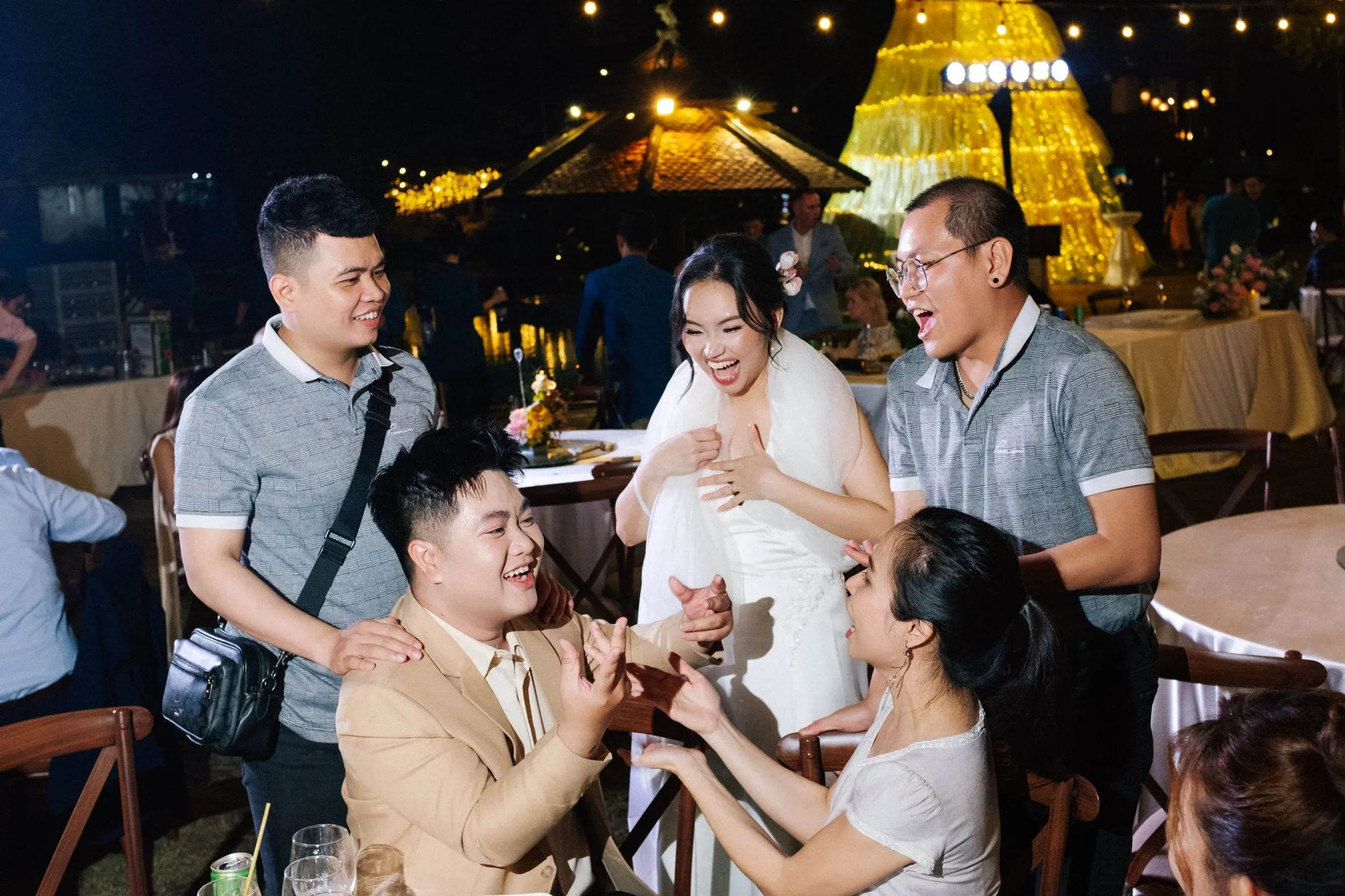 Hà & Daniel, Intimate British-Vietnamese Wedding at LA Garden & Private Home — Pham Si Luan Photography (249)