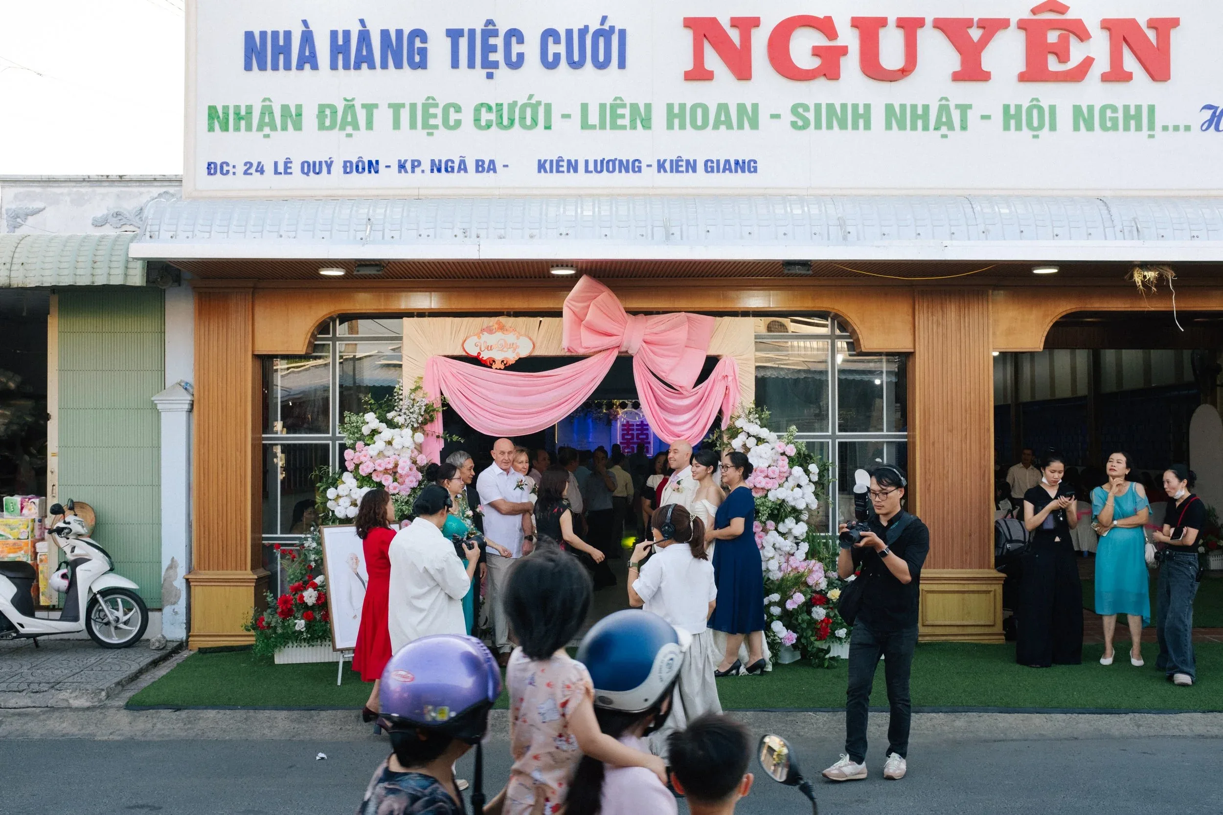 Hà & Daniel, Authentic Traditional Wedding Ceremony in Kien Luong — Pham Si Luan Photography (50)