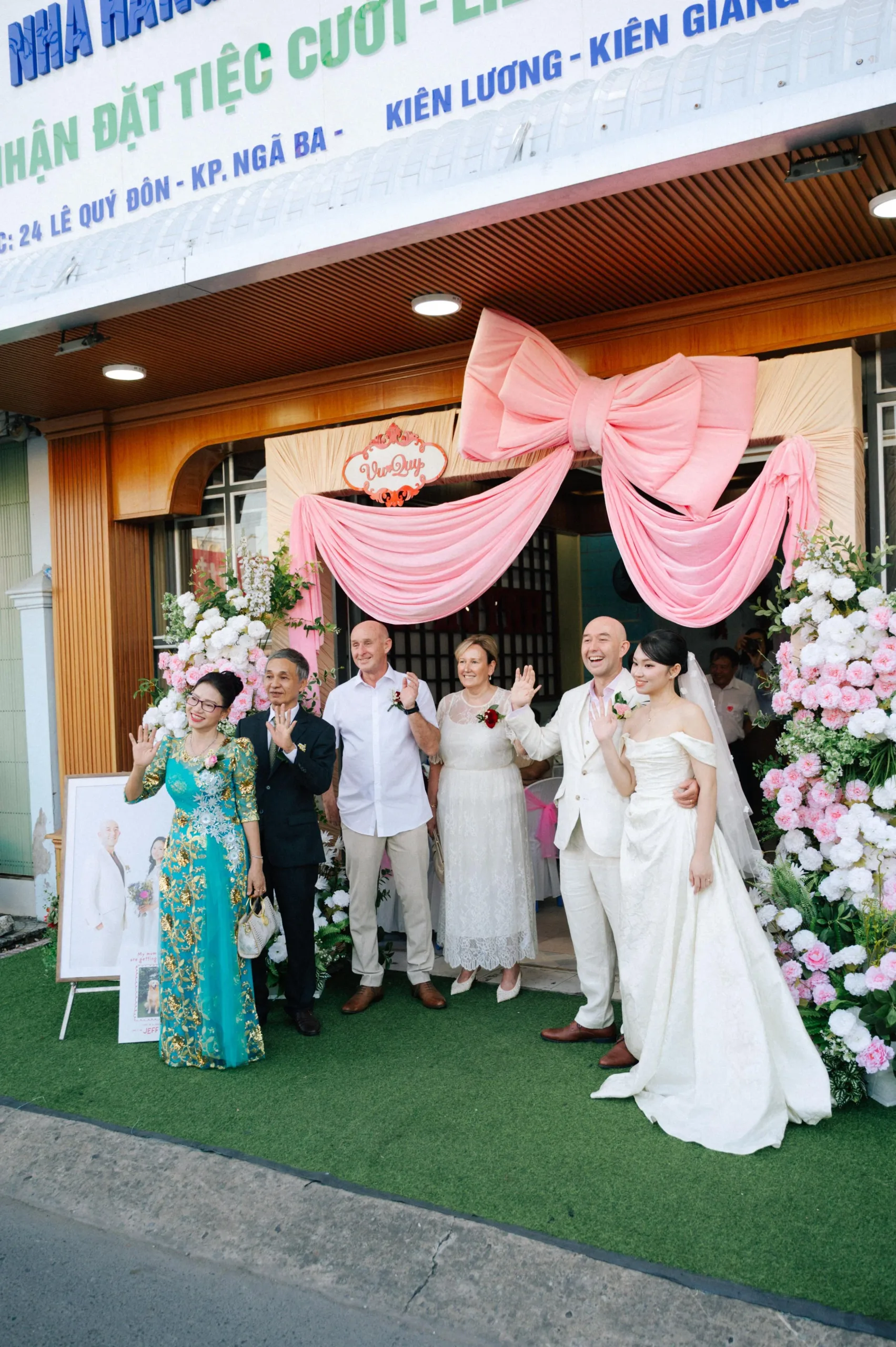 Hà & Daniel, Authentic Traditional Wedding Ceremony in Kien Luong — Pham Si Luan Photography (58)