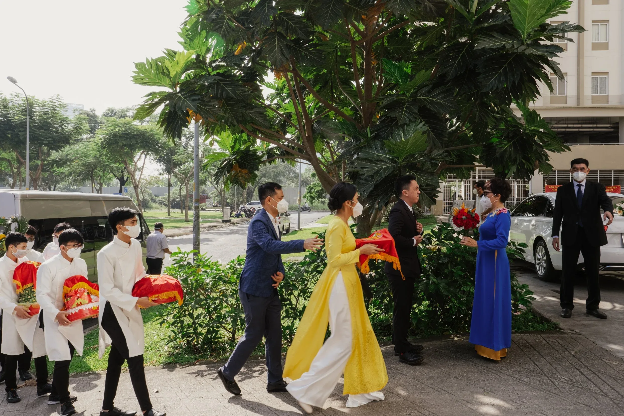 Hà & Quân, Wedding Day in Sài Gòn — Pham Si Luan Photography (22)