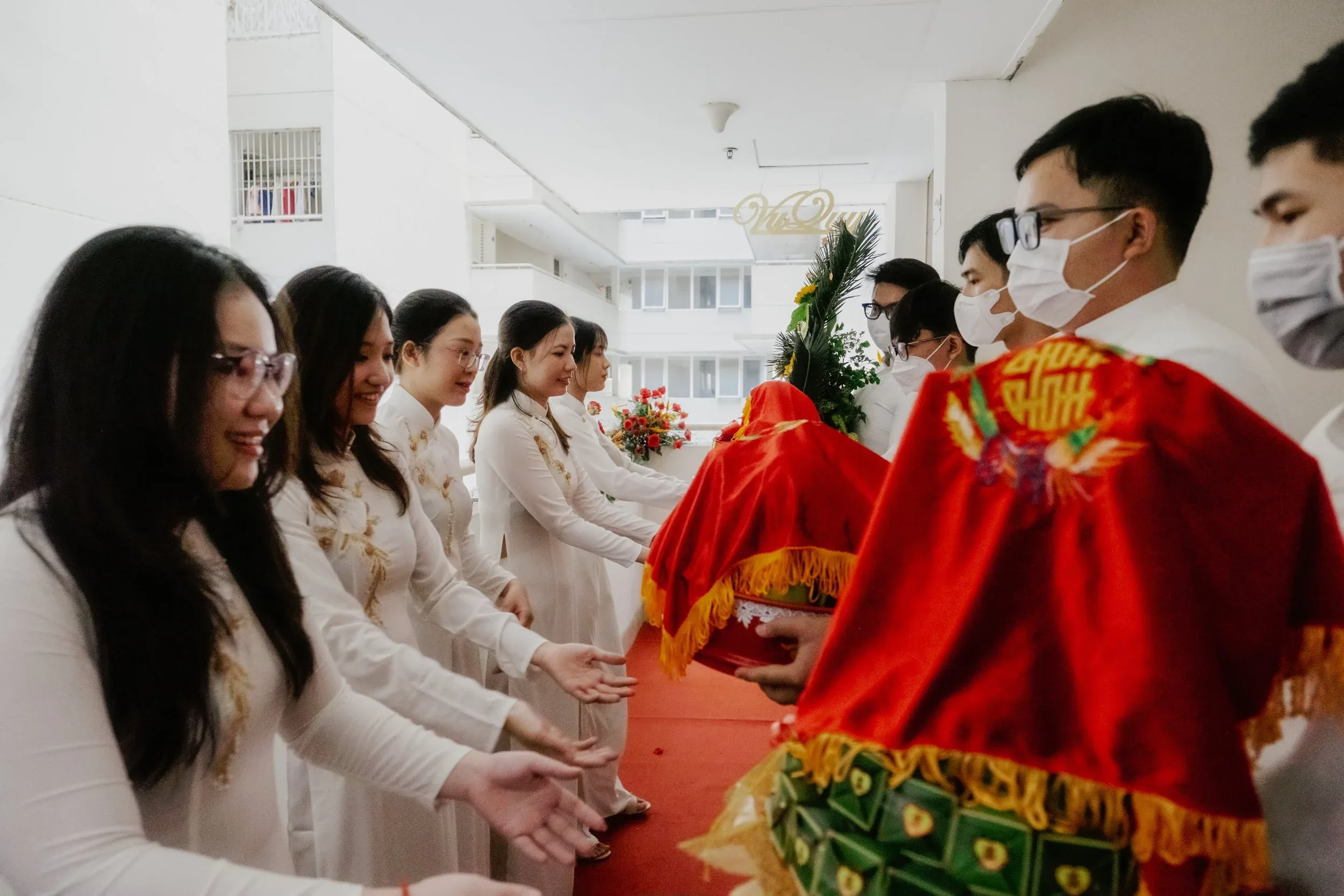Hà & Quân, Wedding Day in Sài Gòn — Pham Si Luan Photography (24)