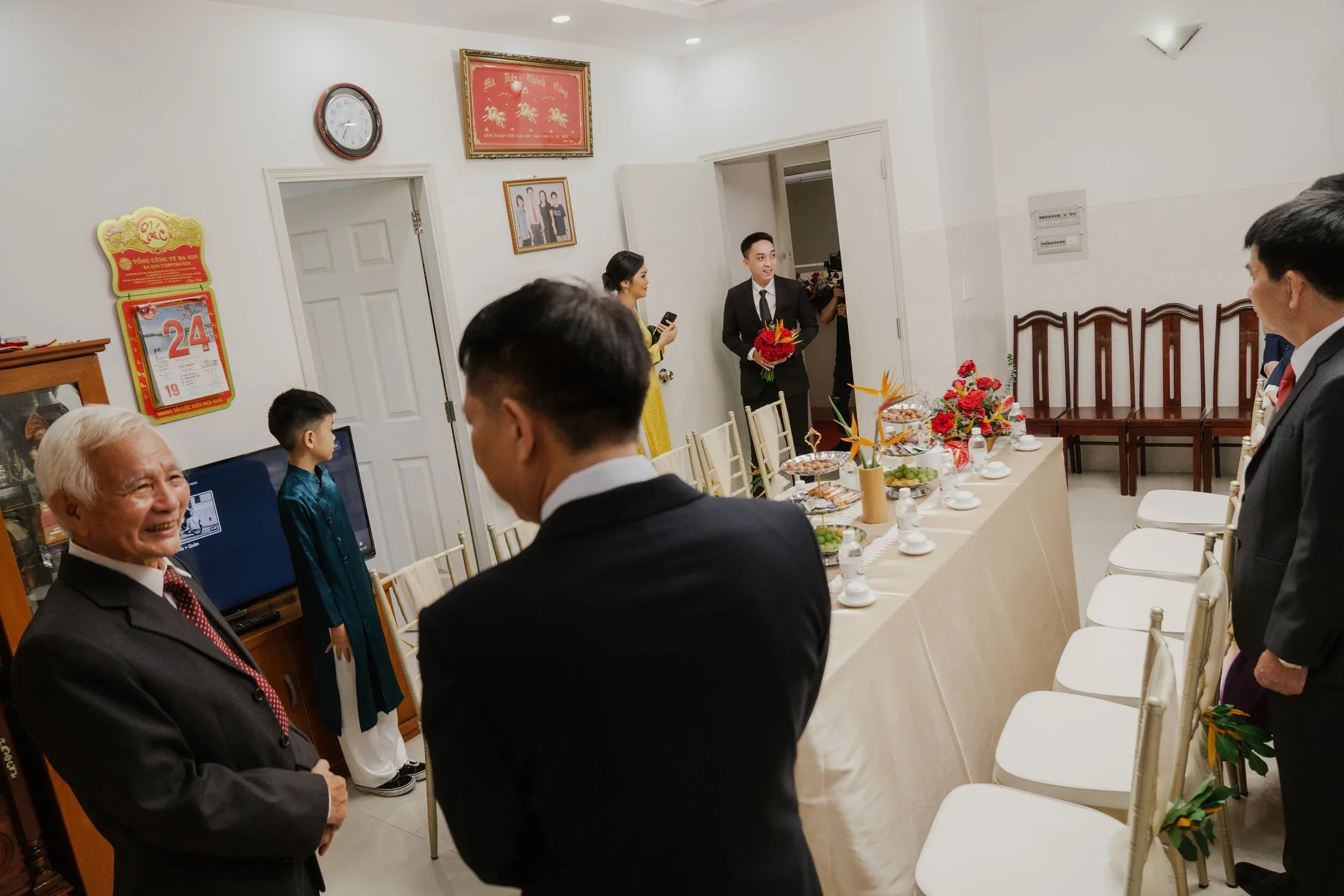Hà & Quân, Wedding Day in Sài Gòn — Pham Si Luan Photography (25)
