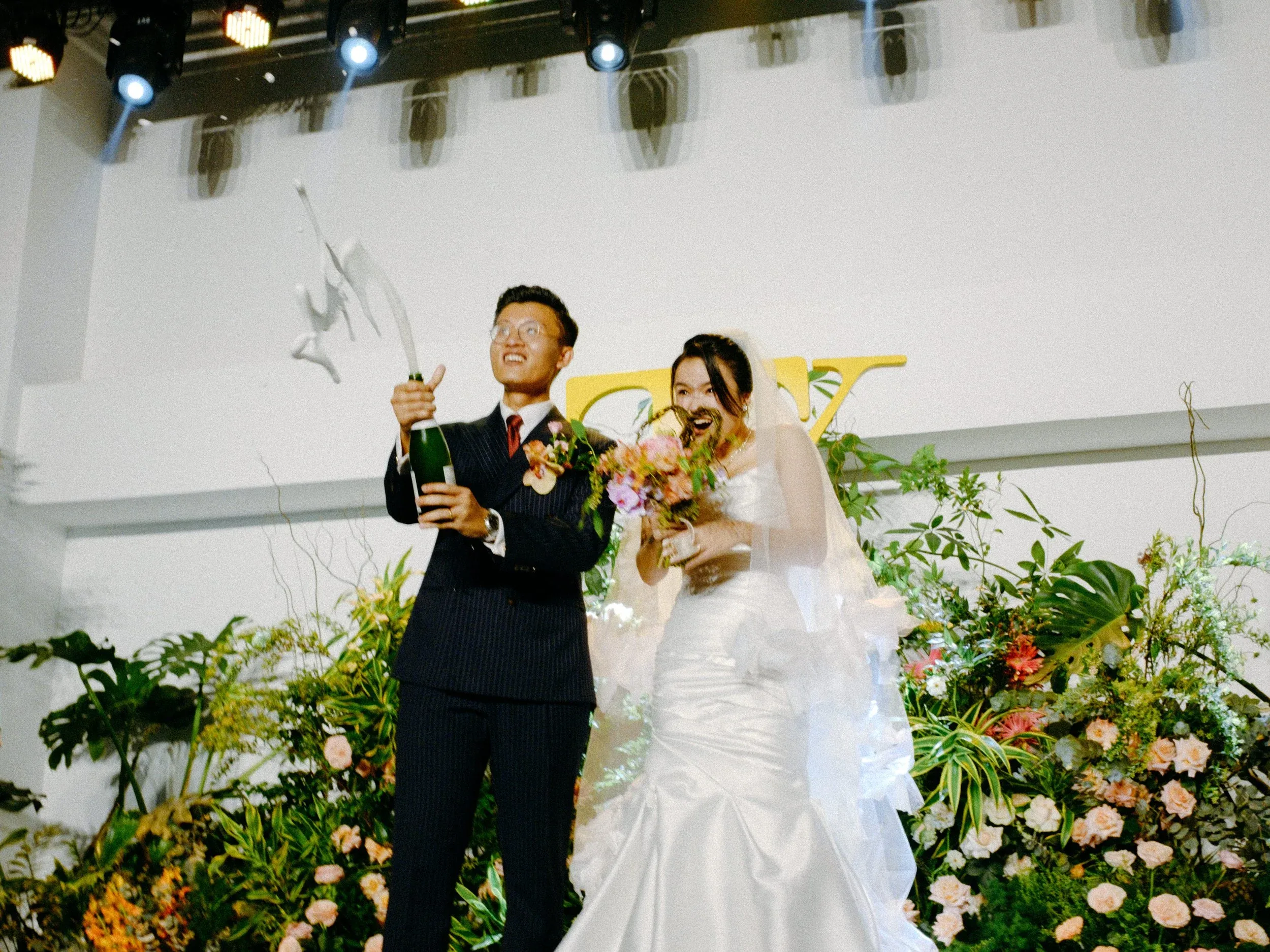 Kim & Tài , Wedding Ceremony in Sài Gòn — Pham Si Luan Photography (79)
