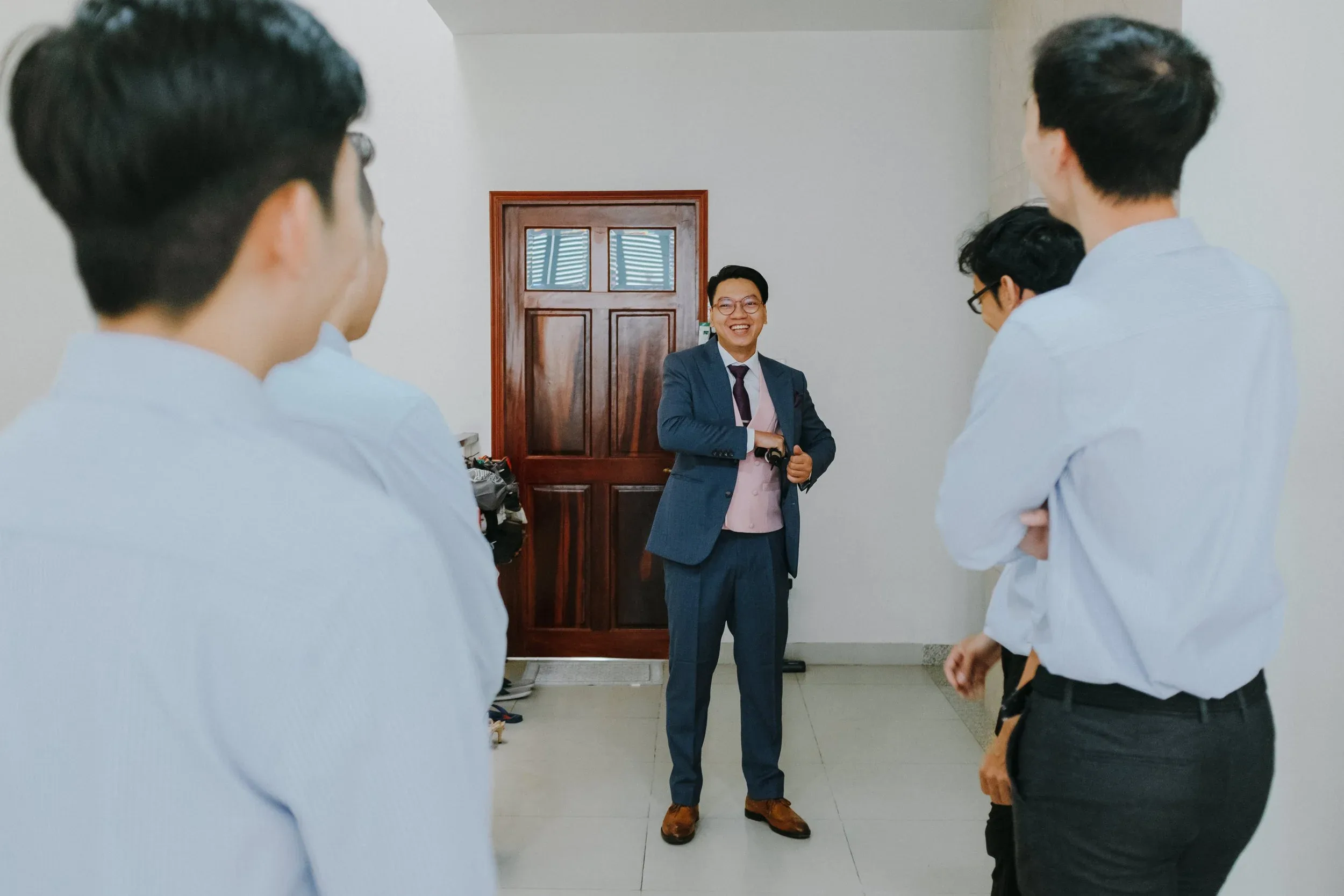 Kim Anh & Tuân, Wedding Day in Sài Gòn — Pham Si Luan Photography (10)