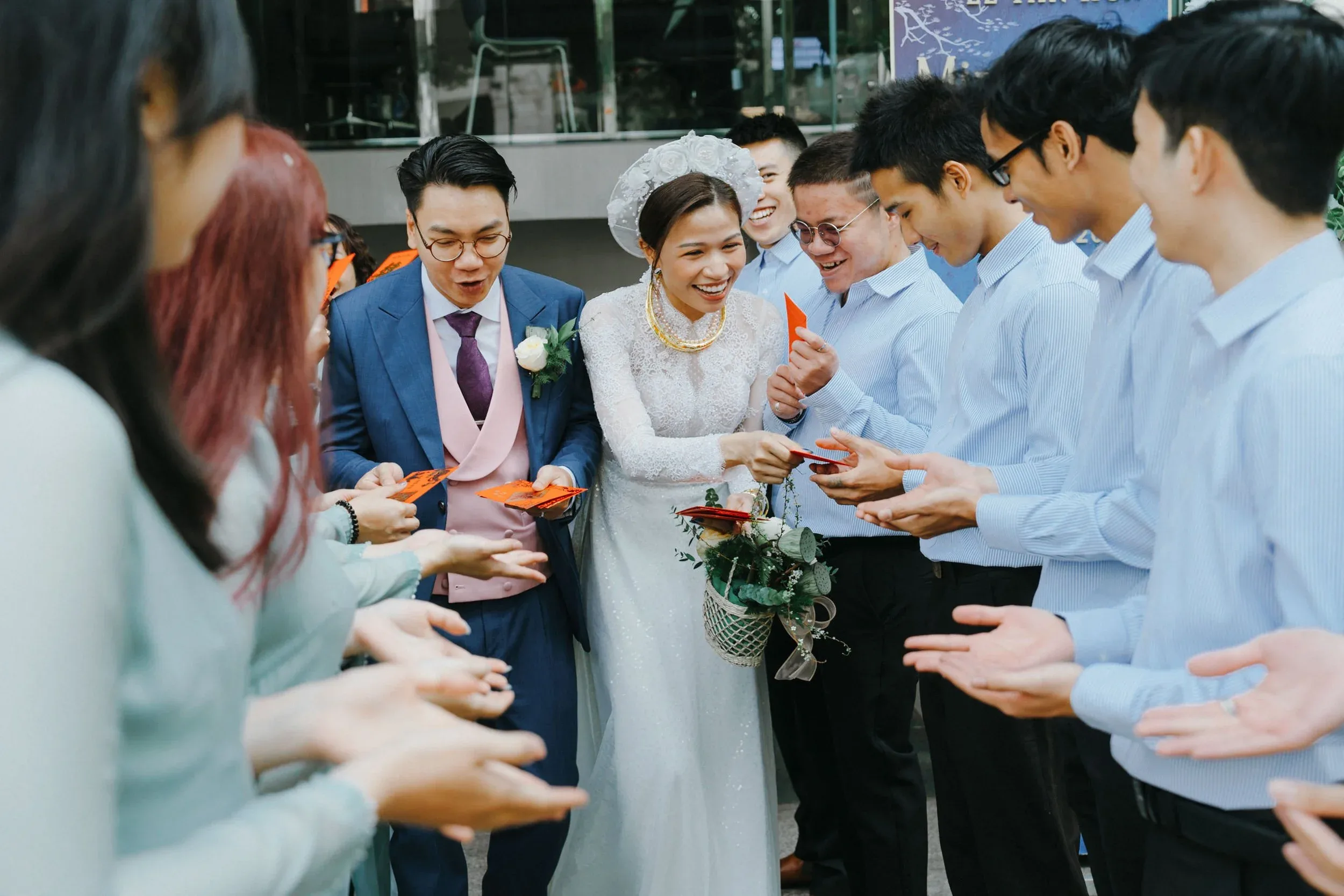 Kim Anh & Tuân, Wedding Day in Sài Gòn — Pham Si Luan Photography (37)