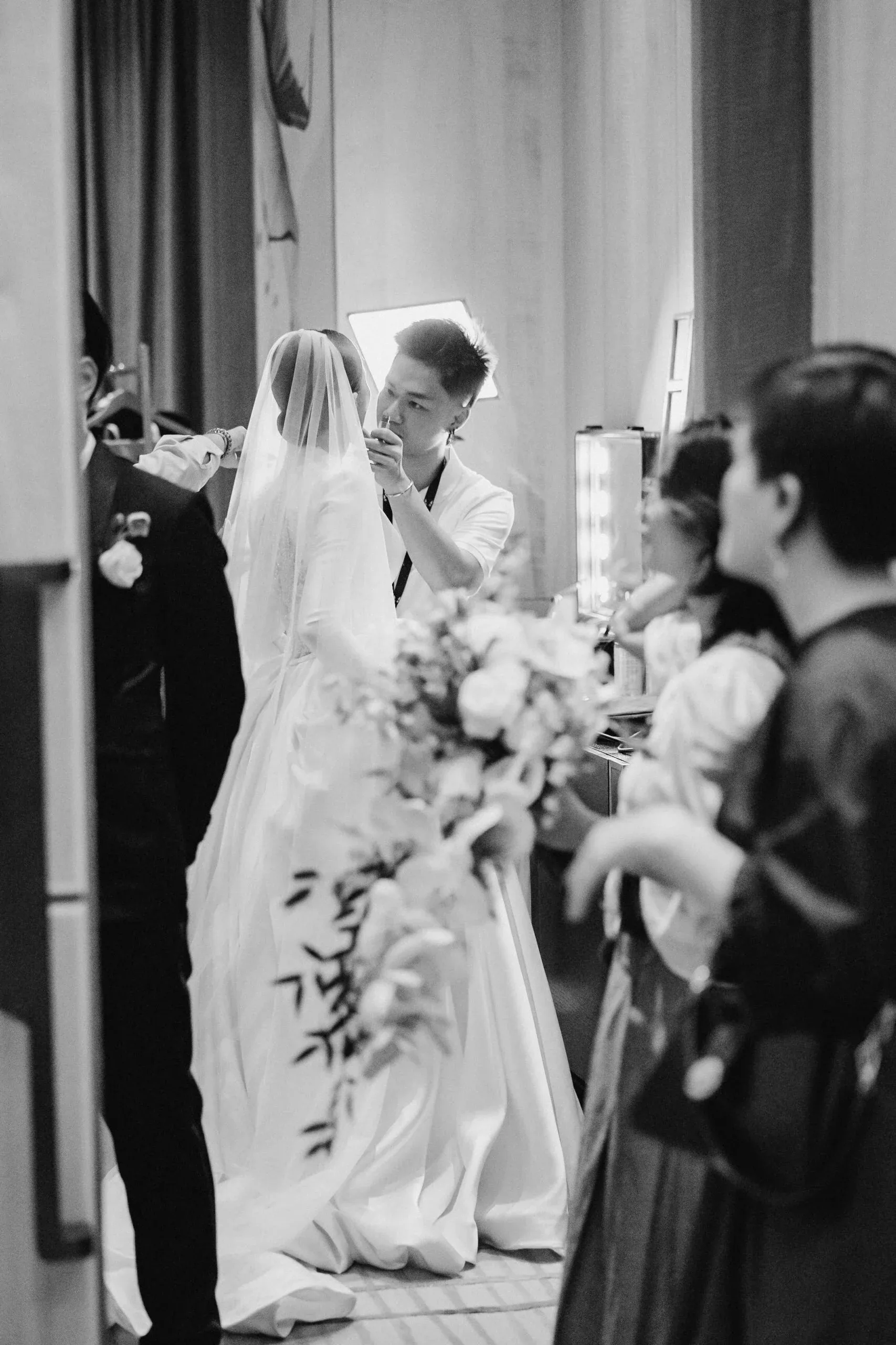 Kim Anh & Tuân, Wedding Day in Sài Gòn — Pham Si Luan Photography (64)