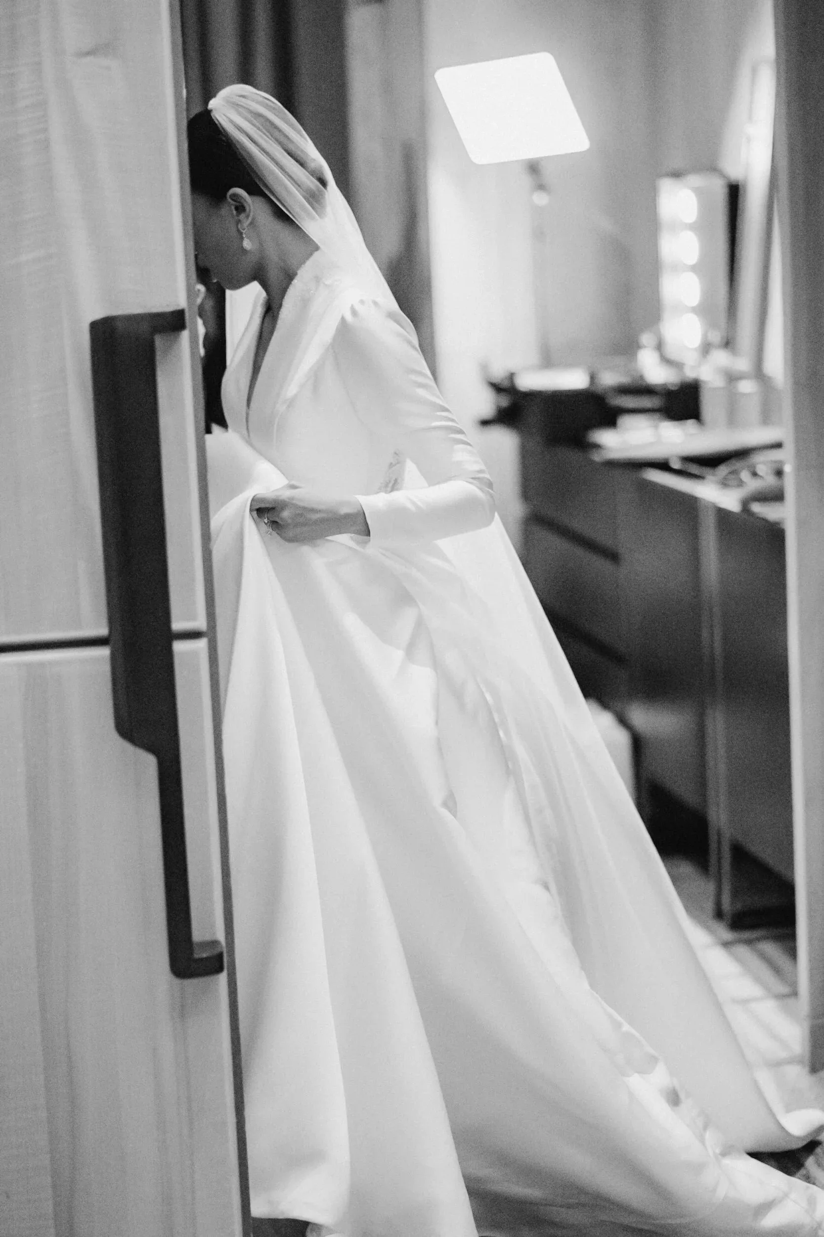 Kim Anh & Tuân, Wedding Day in Sài Gòn — Pham Si Luan Photography (65)