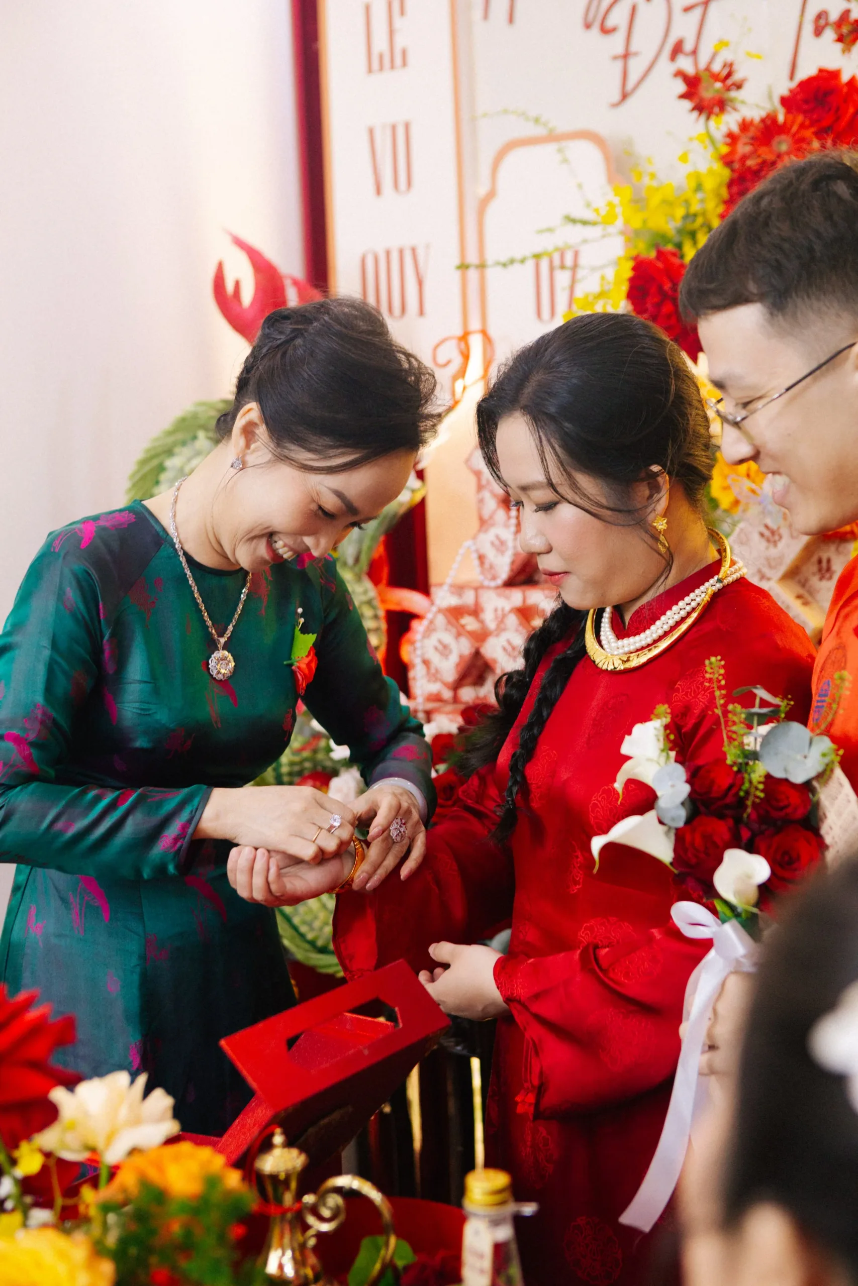 Thư & Toàn, Lễ Gia Tiên Sài Gòn — Pham Si Luan Photography (60)