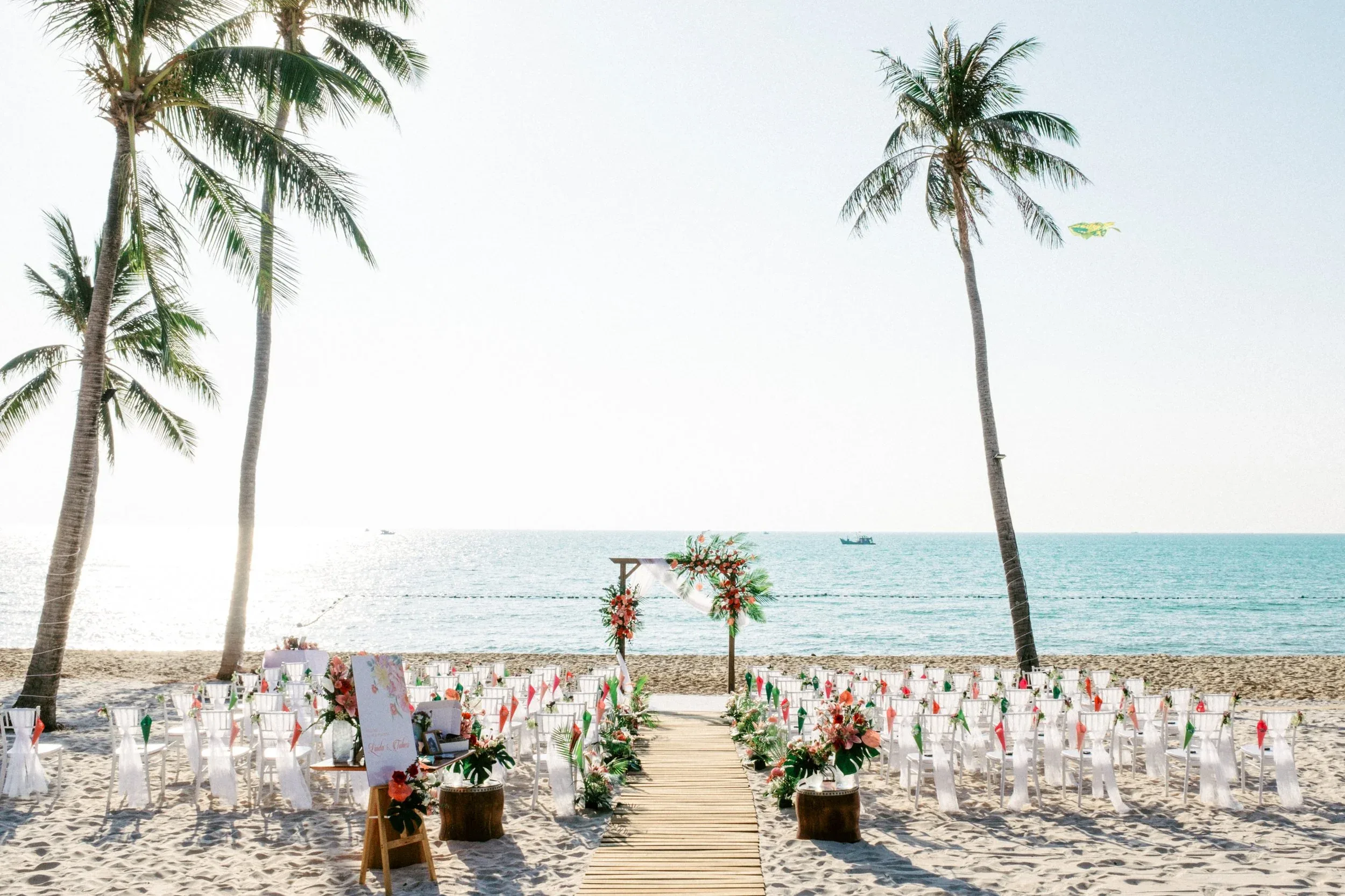 Linda & Takeo, Destination Wedding at Pullman Phú Quốc — Pham Si Luan Photography (1)
