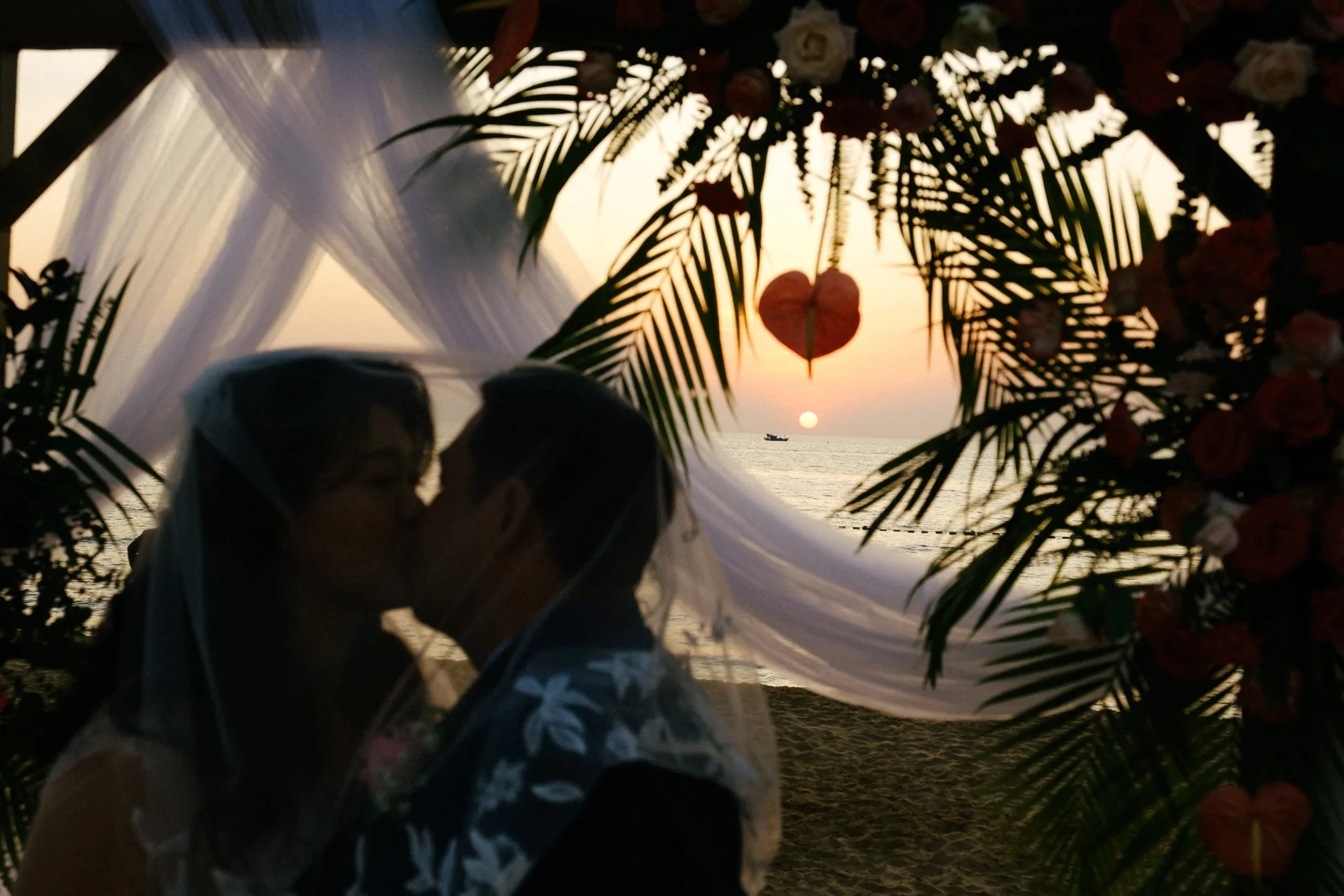Linda & Takeo, Destination Wedding at Pullman Phu Quoc — Pham Si Luan Photography (66)