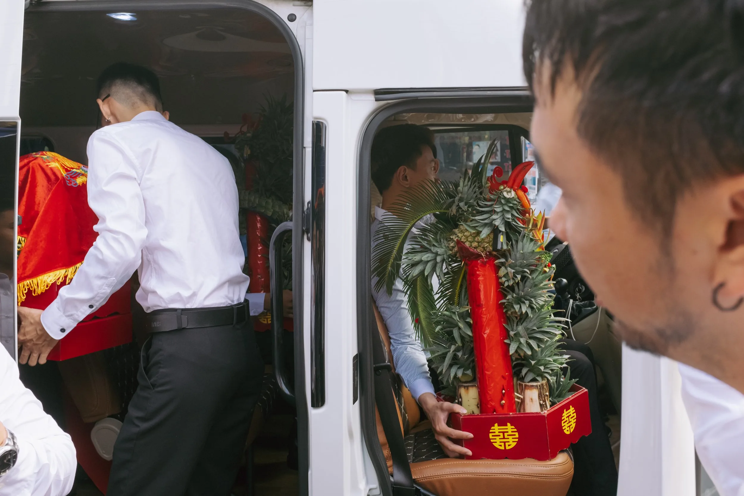 Linh & Đắc, Wedding Day in Saigon — Pham Si Luan Photography (14)