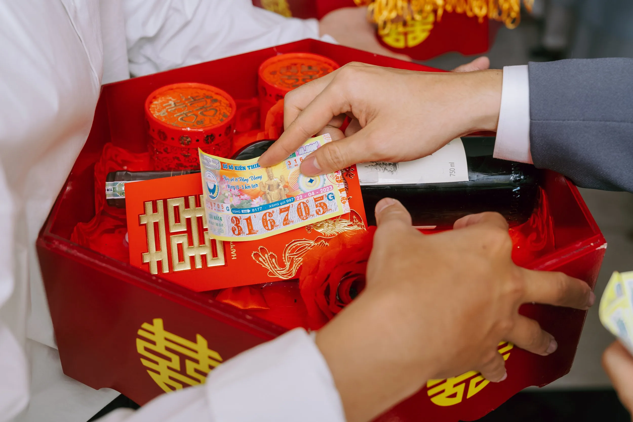 Linh & Đắc, Wedding Day in Saigon — Pham Si Luan Photography (42)