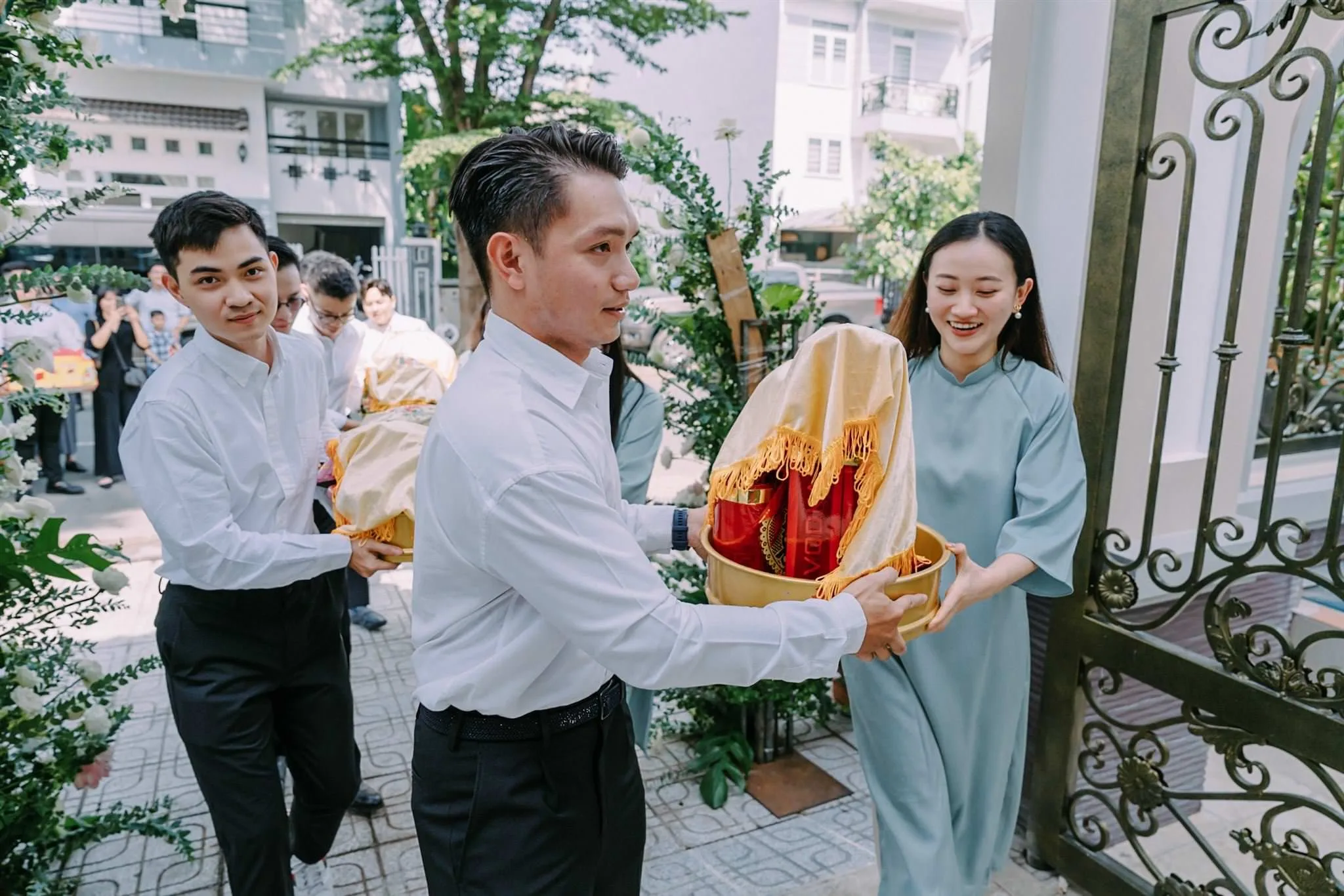 Linh & Tuấn Anh, Wedding Day in Saigon — Pham Si Luan Photography (26)