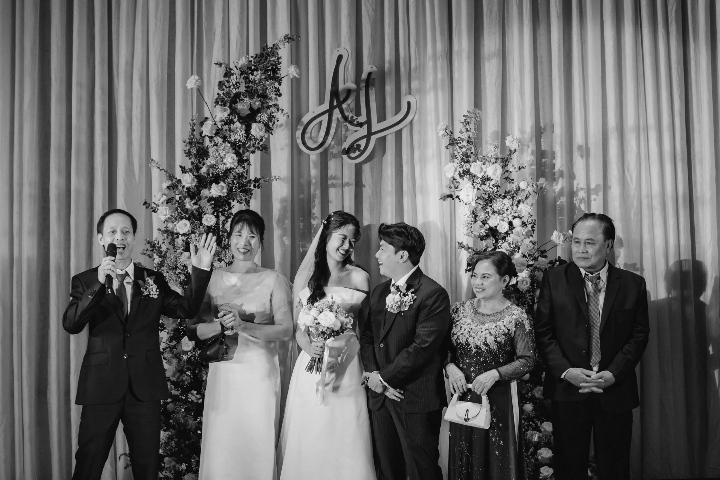Linh & Tuấn Anh, Wedding Day in Saigon — Pham Si Luan Photography (77)