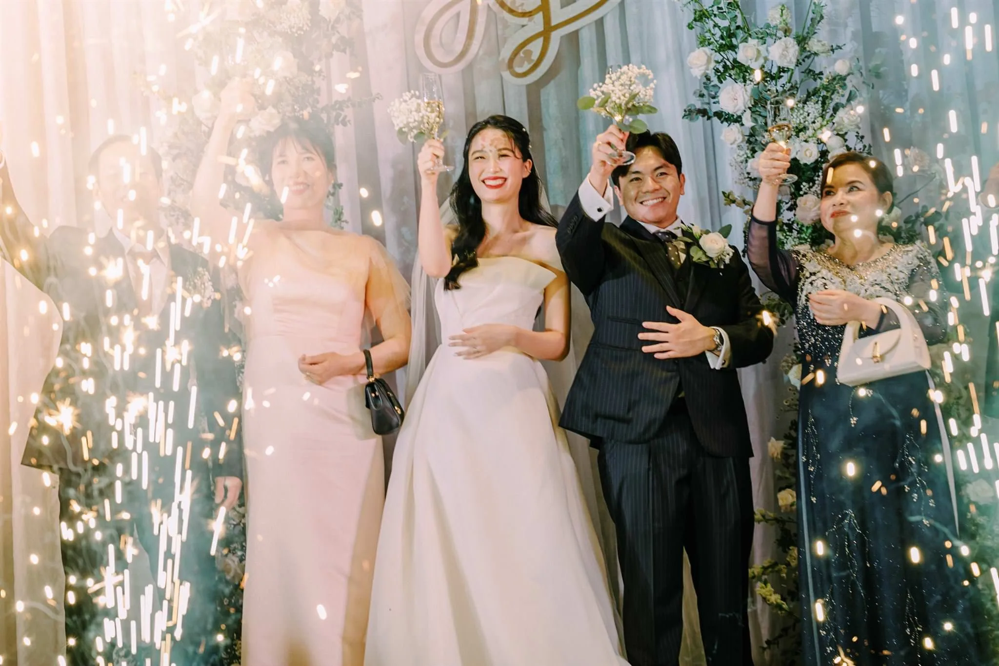 Linh & Tuấn Anh, Wedding Day in Saigon — Pham Si Luan Photography (79)