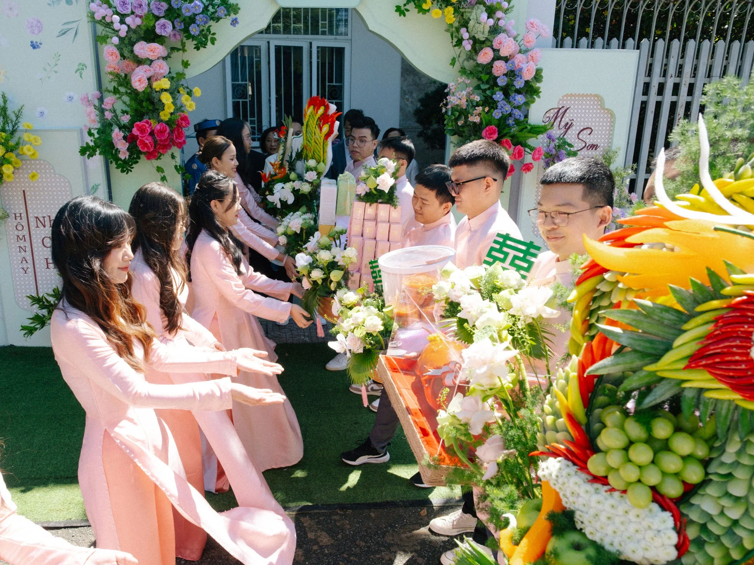 Mỹ & Sơn, Engagement Ceremony in Bien Hoa — Pham Si Luan Photography (76)
