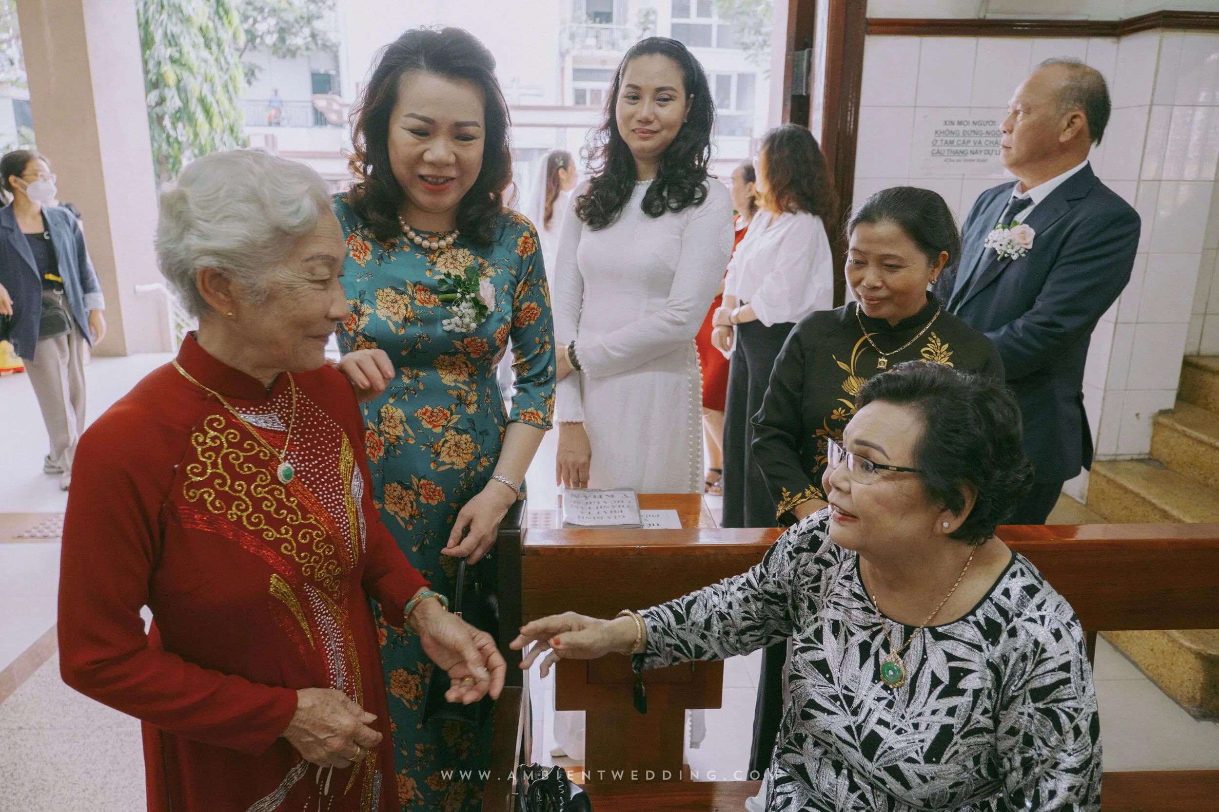 Nhung & Nguyên, Church Wedding Ceremony in Sài Gòn — Pham Si Luan Photography (20)