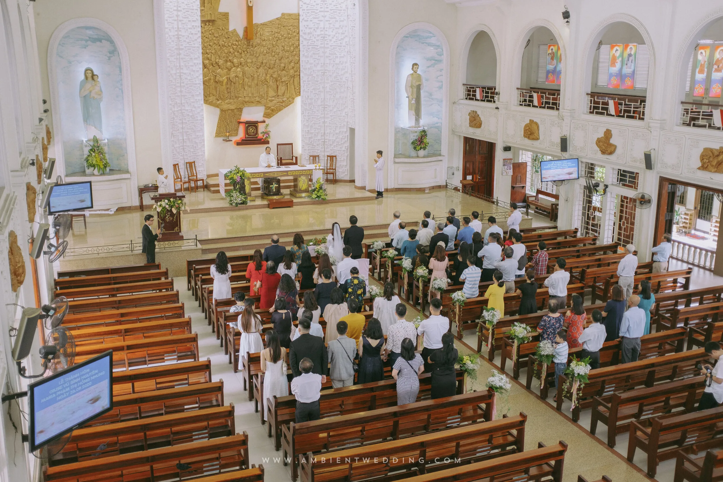 Nhung & Nguyên, Church Wedding Ceremony in Sài Gòn — Pham Si Luan Photography (23)