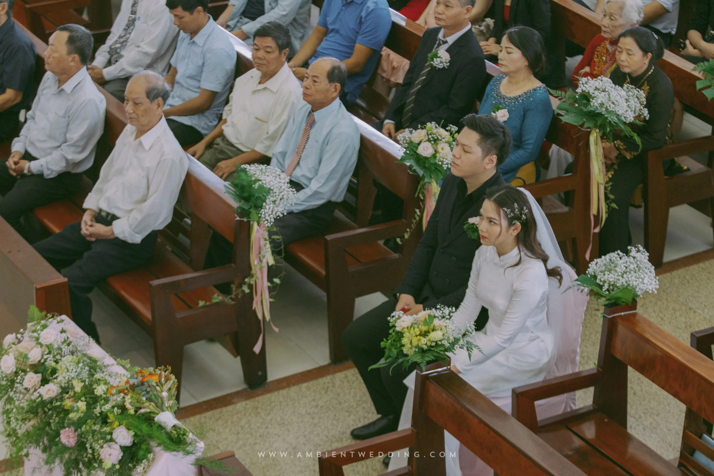 Nhung & Nguyên, Church Wedding Ceremony in Sài Gòn — Pham Si Luan Photography (25)