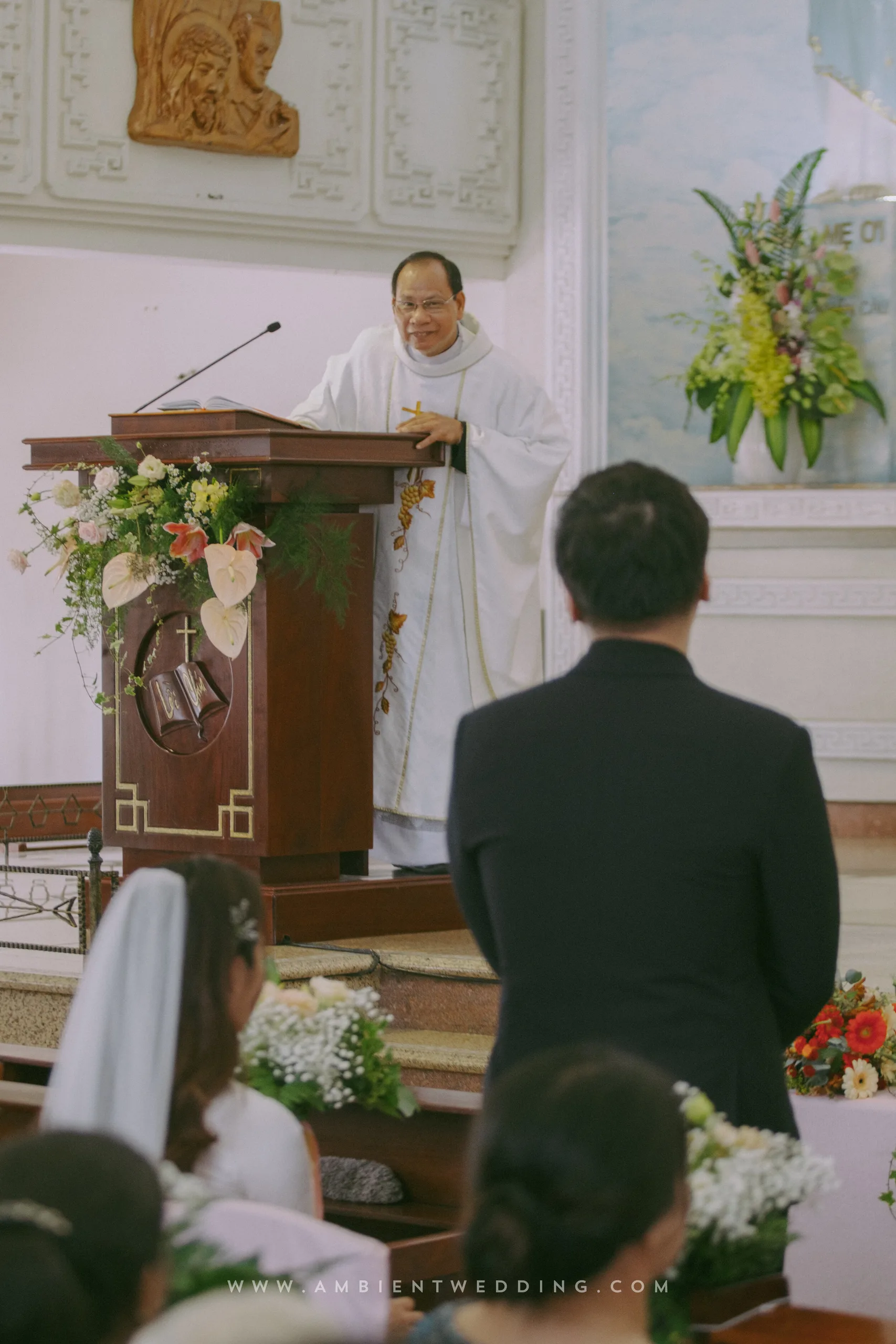 Nhung & Nguyên, Church Wedding Ceremony in Sài Gòn — Pham Si Luan Photography (34)